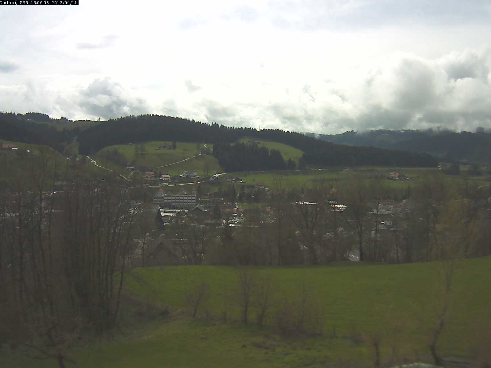 Webcam-Bild: Aussicht vom Dorfberg in Langnau 20120411-150600