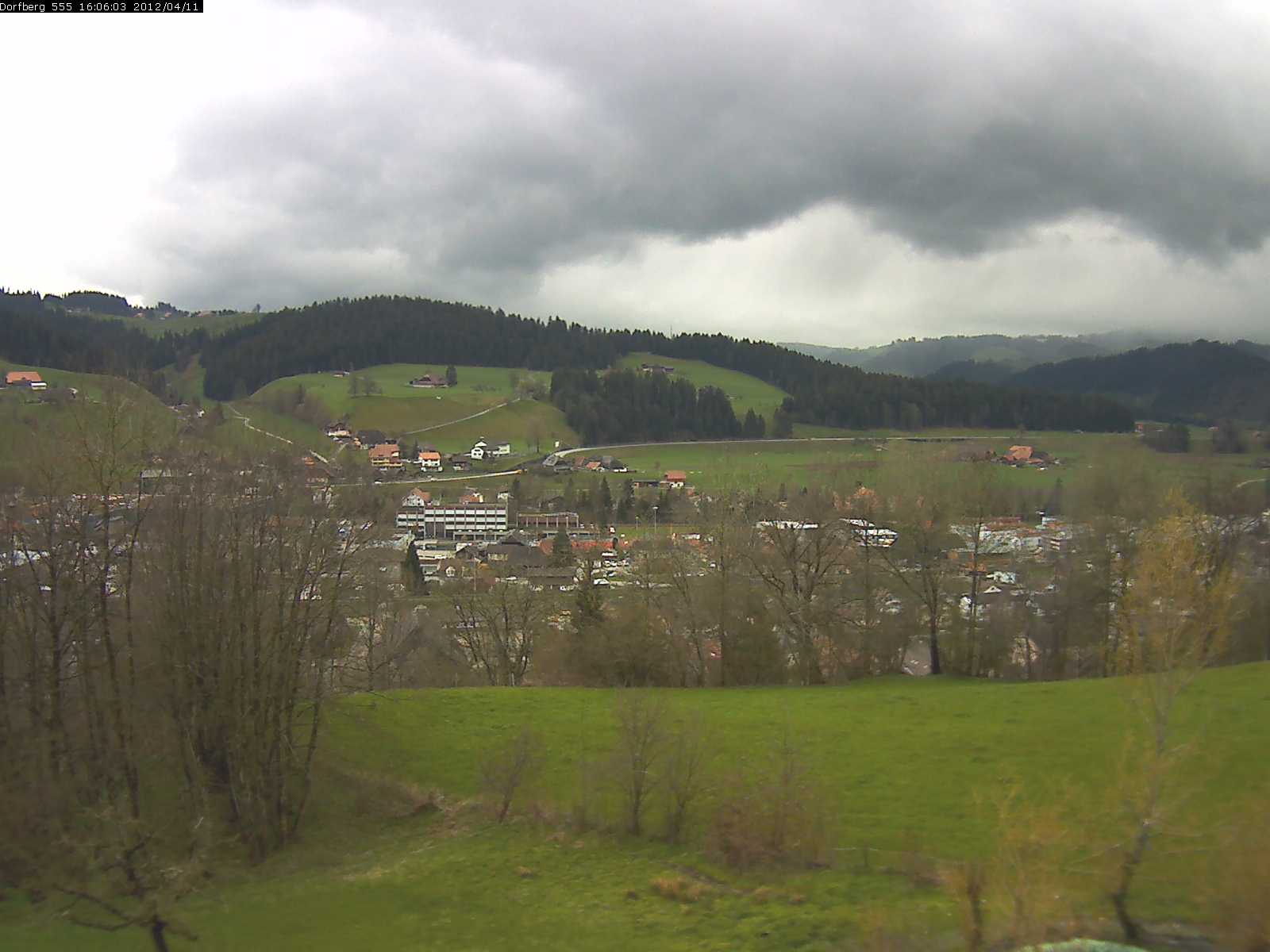 Webcam-Bild: Aussicht vom Dorfberg in Langnau 20120411-160600