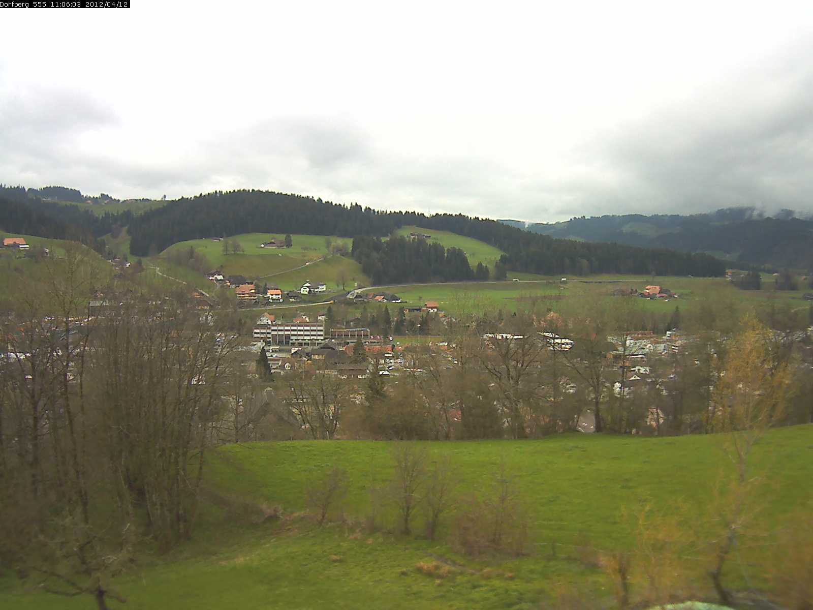 Webcam-Bild: Aussicht vom Dorfberg in Langnau 20120412-110600