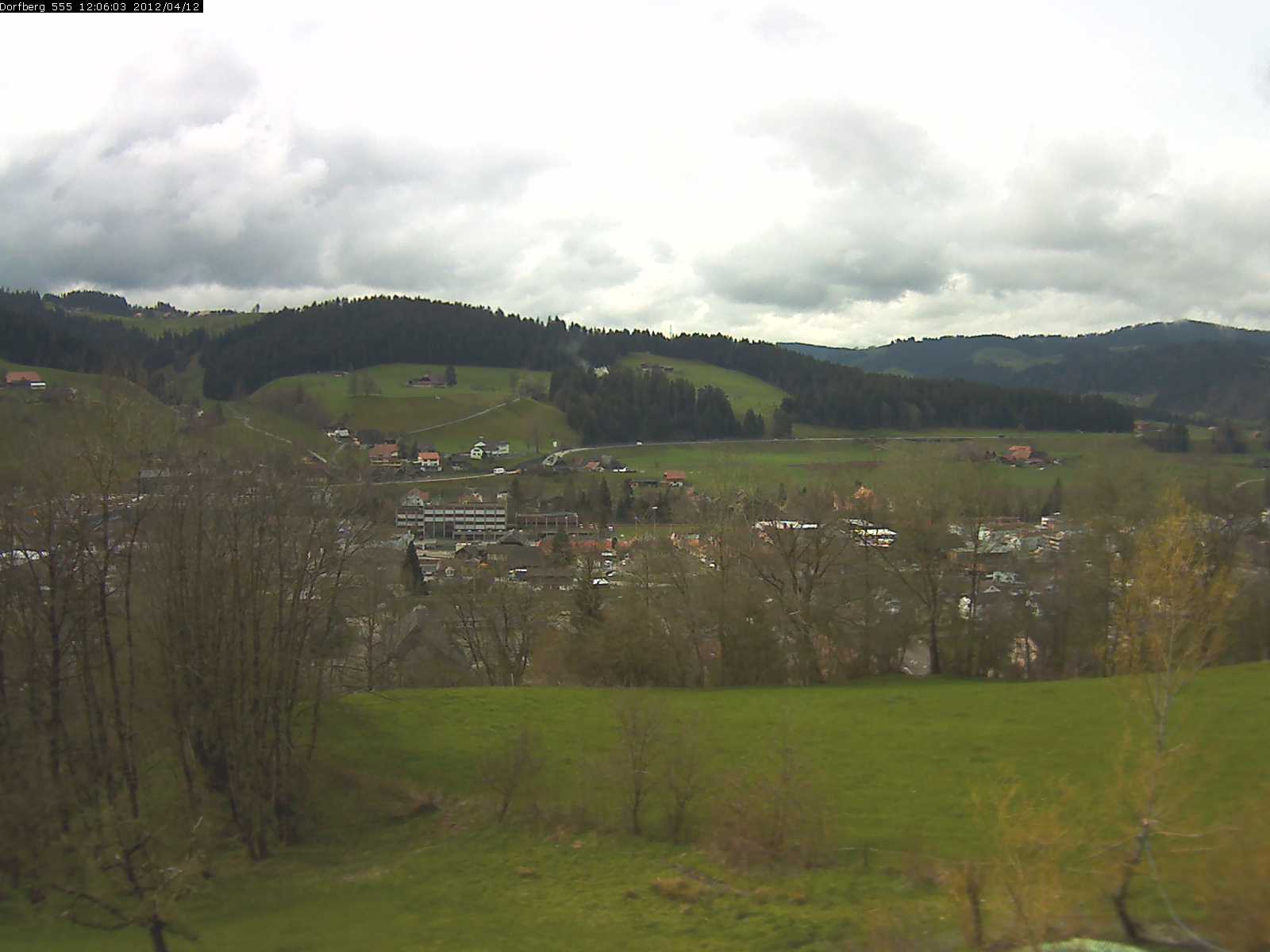 Webcam-Bild: Aussicht vom Dorfberg in Langnau 20120412-120600