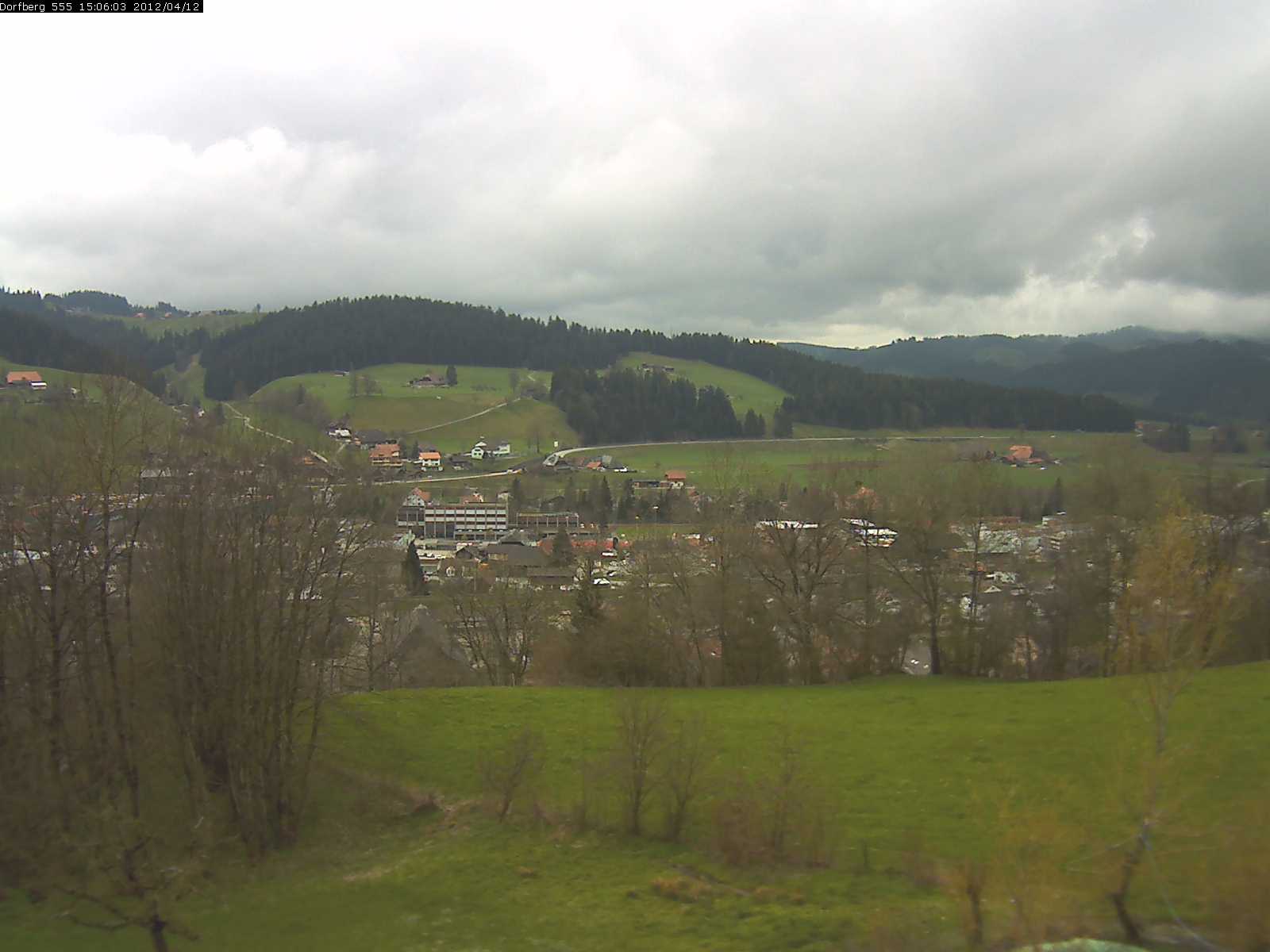 Webcam-Bild: Aussicht vom Dorfberg in Langnau 20120412-150600
