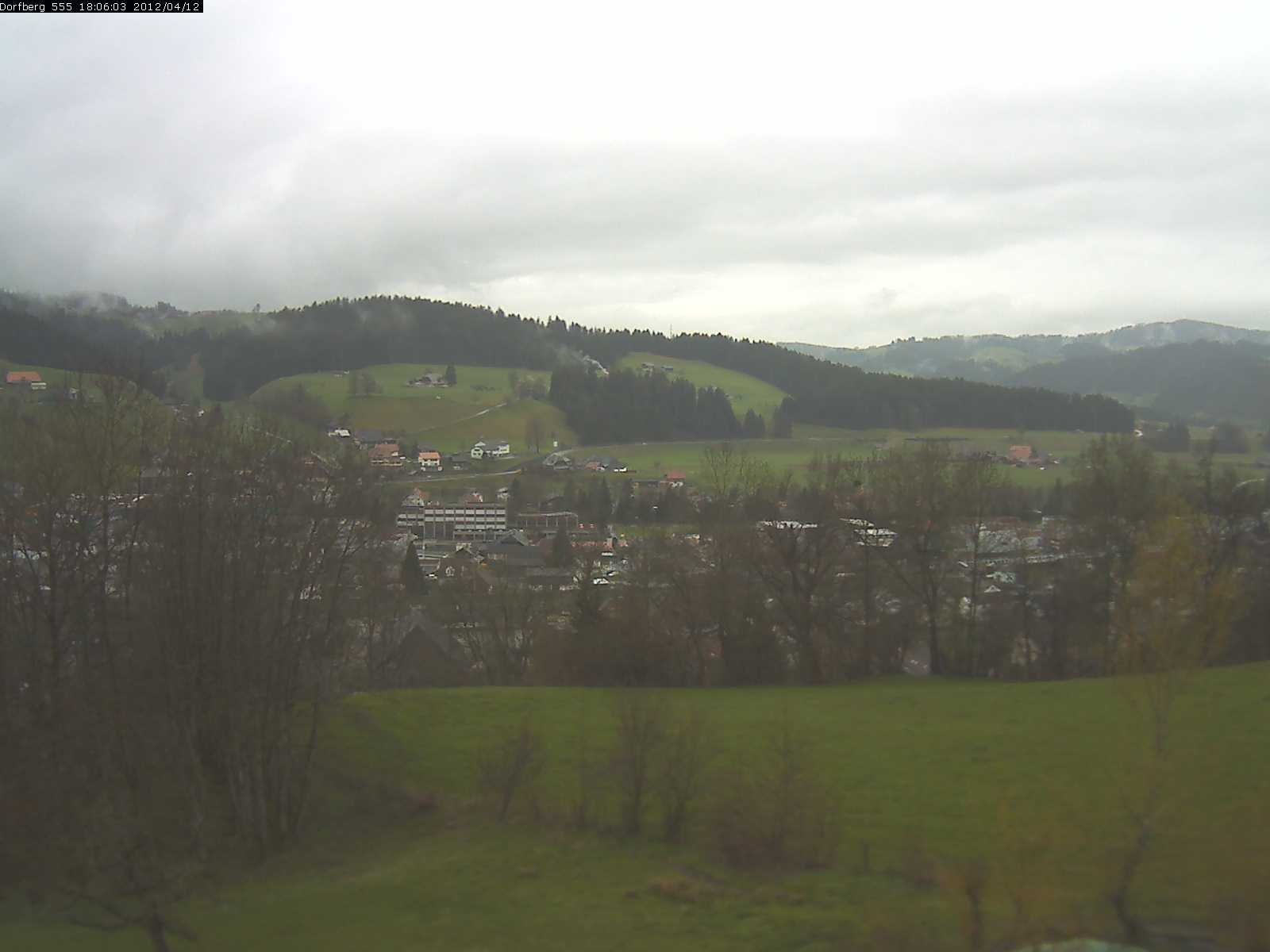 Webcam-Bild: Aussicht vom Dorfberg in Langnau 20120412-180600