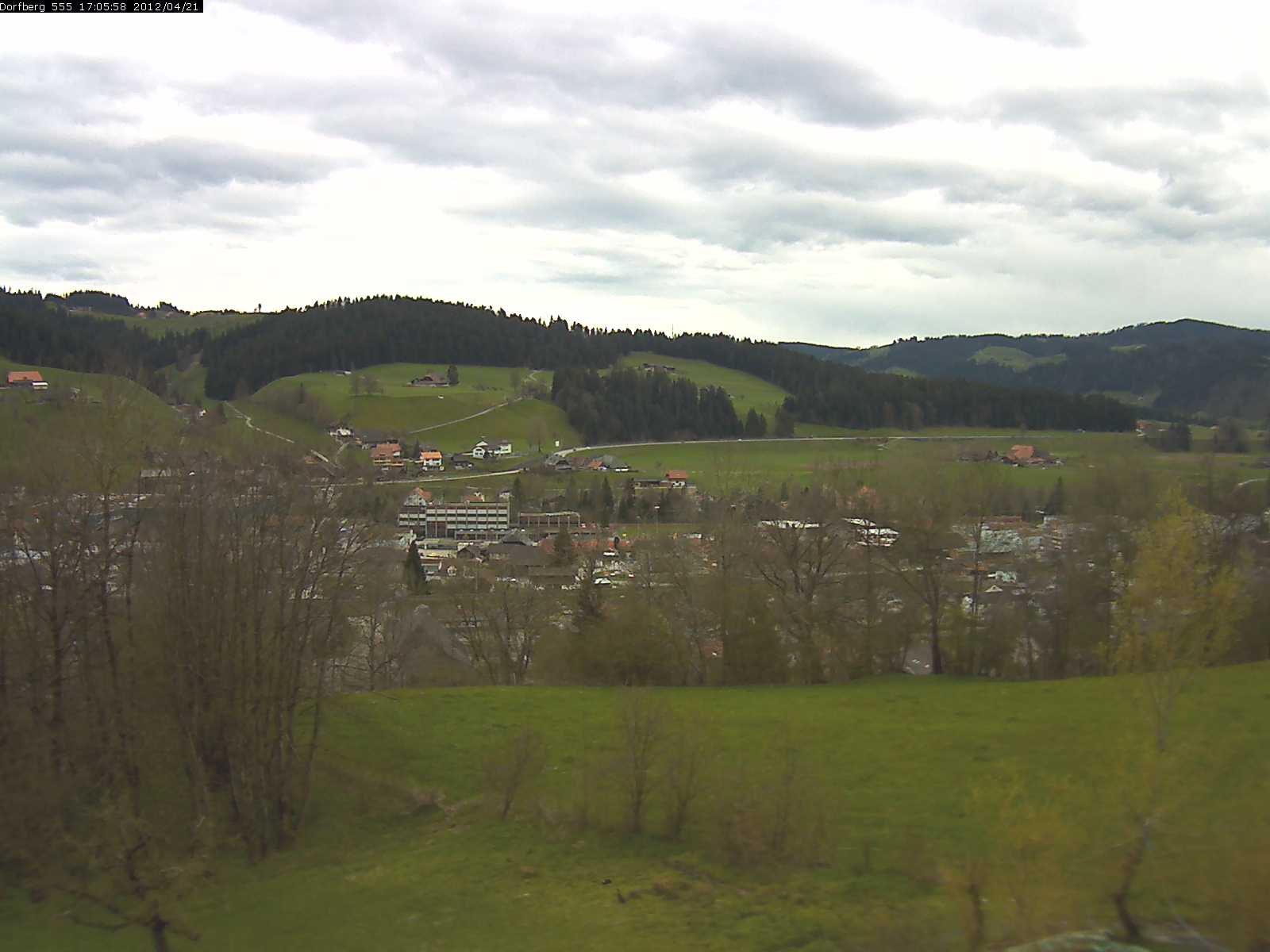 Webcam-Bild: Aussicht vom Dorfberg in Langnau 20120421-170600