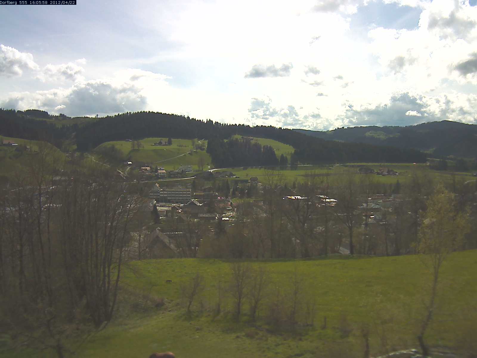 Webcam-Bild: Aussicht vom Dorfberg in Langnau 20120422-160600