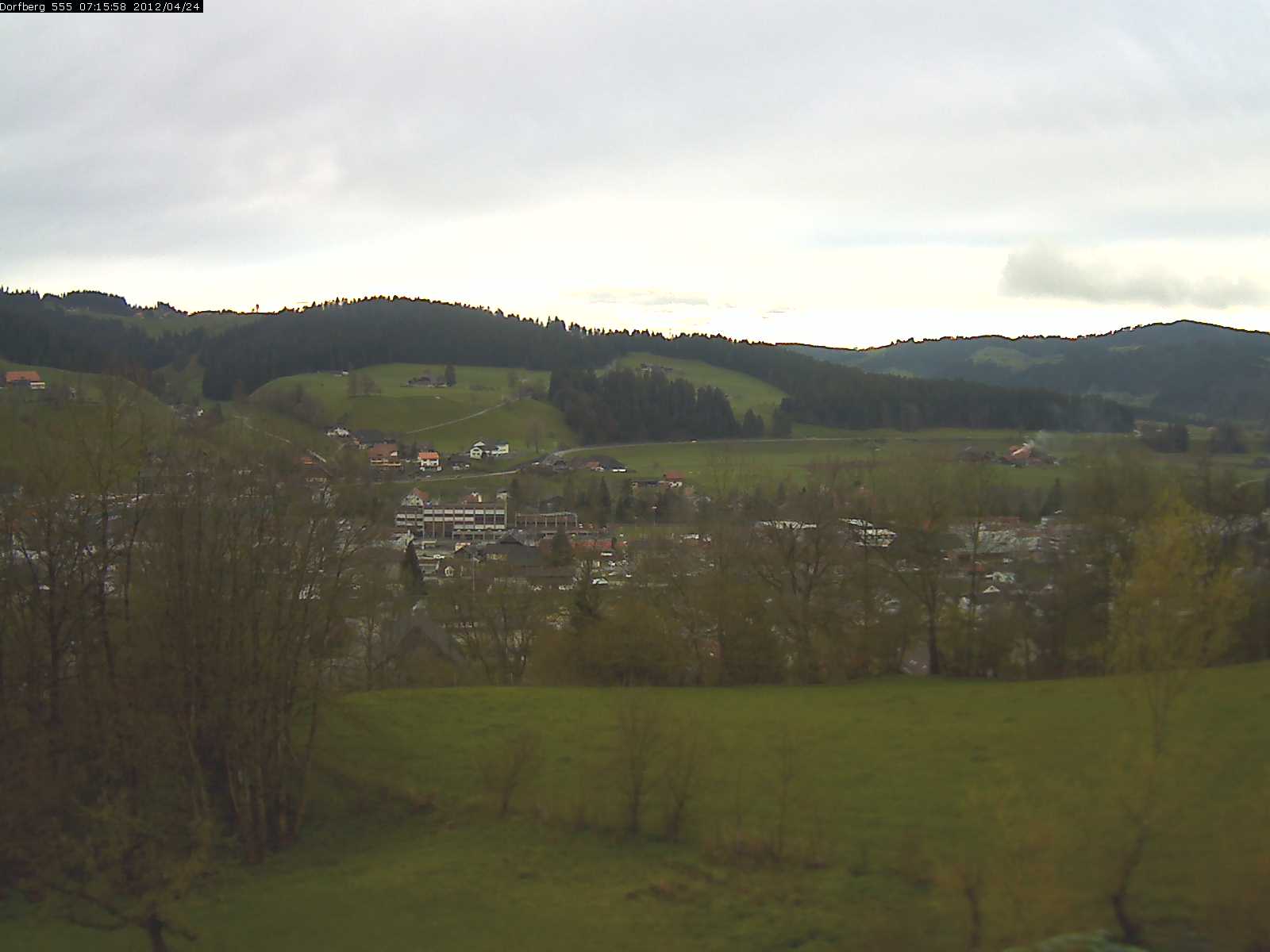Webcam-Bild: Aussicht vom Dorfberg in Langnau 20120424-071600