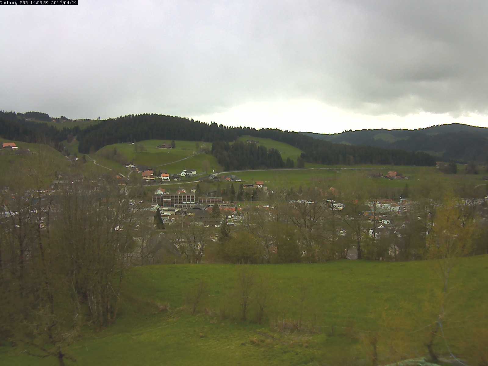 Webcam-Bild: Aussicht vom Dorfberg in Langnau 20120424-140600