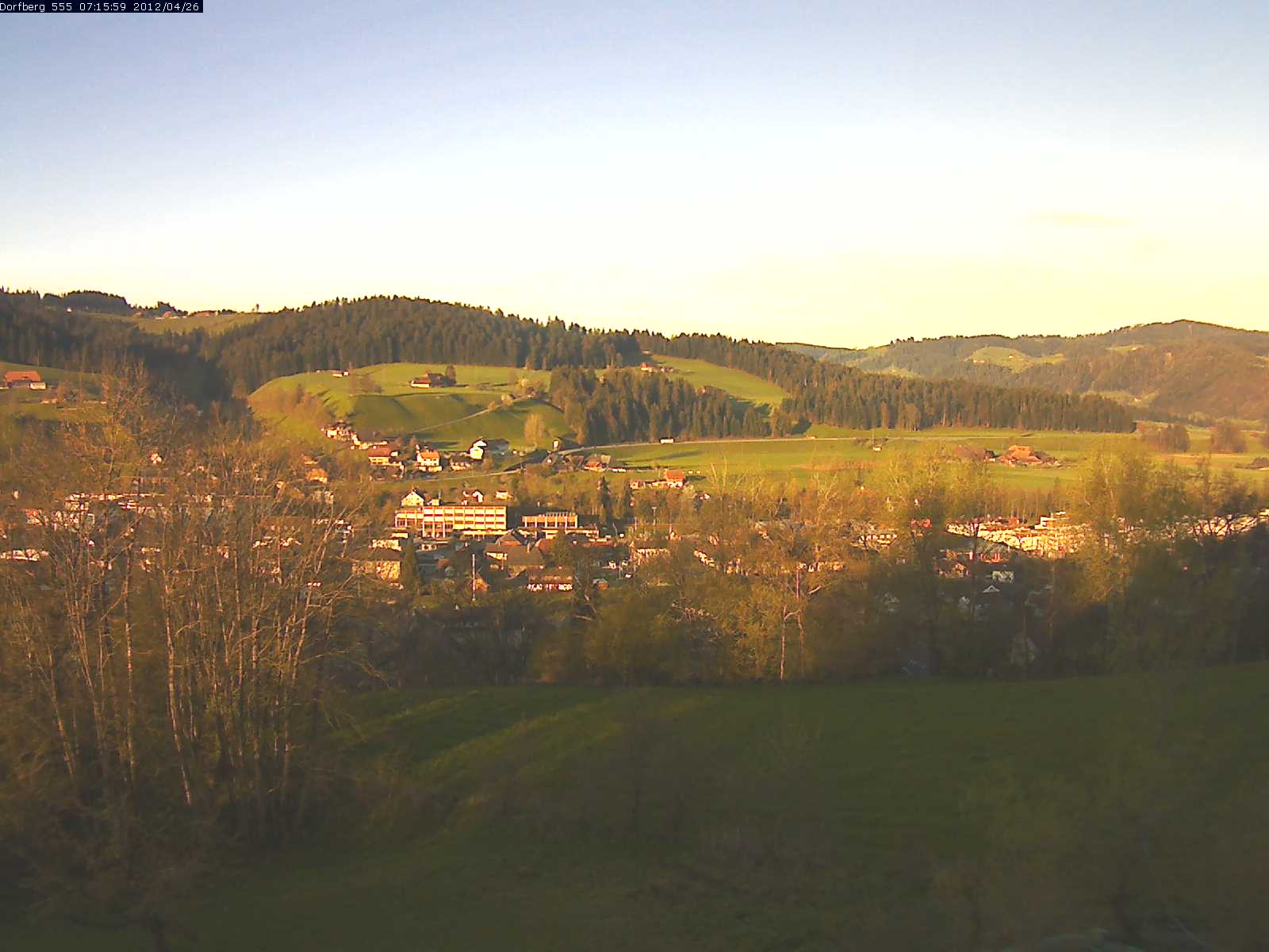 Webcam-Bild: Aussicht vom Dorfberg in Langnau 20120426-071600