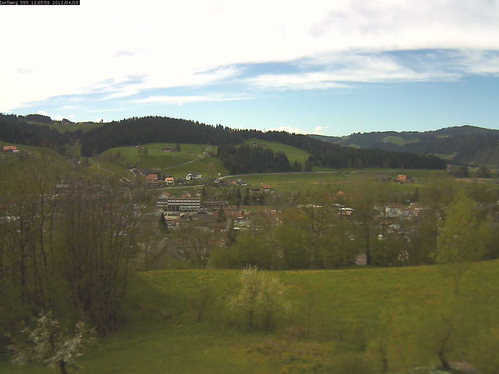 Webcam-Bild: Aussicht vom Dorfberg in Langnau 20120429-120600