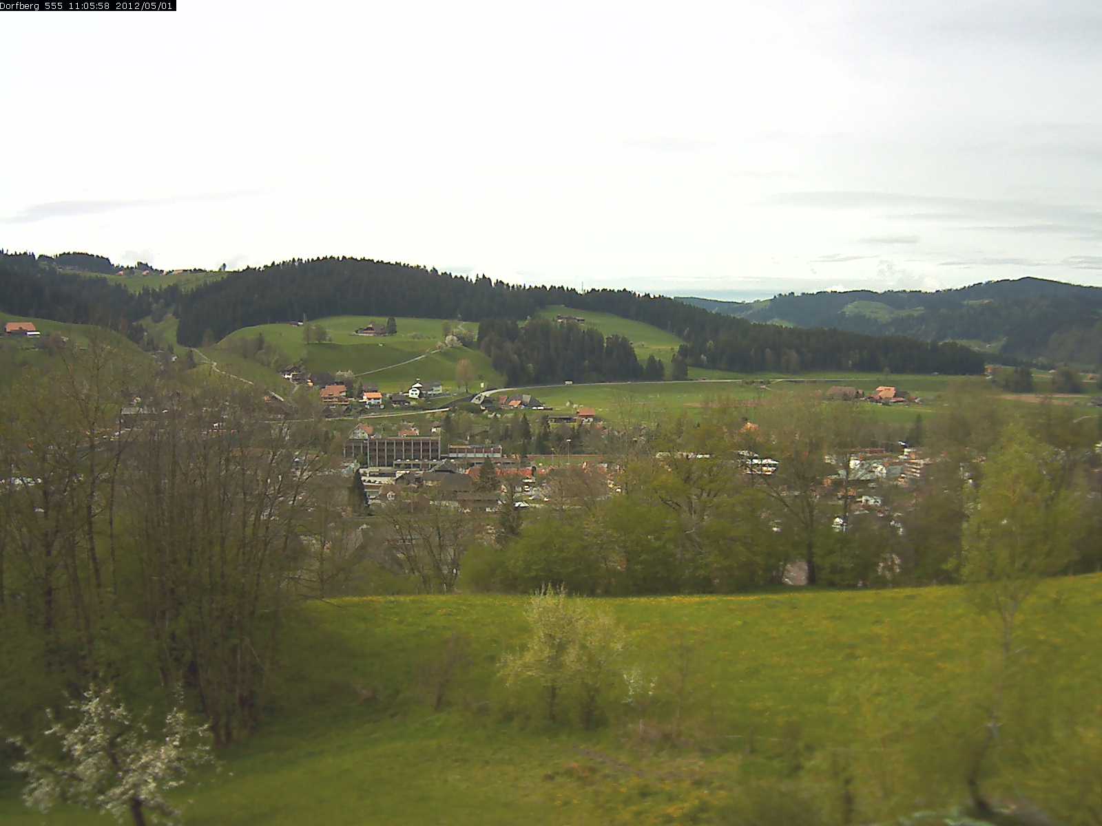 Webcam-Bild: Aussicht vom Dorfberg in Langnau 20120501-110600
