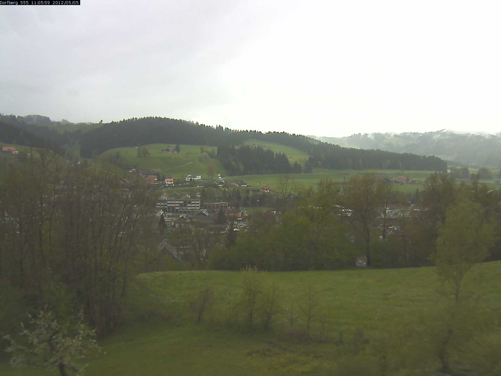 Webcam-Bild: Aussicht vom Dorfberg in Langnau 20120505-110600