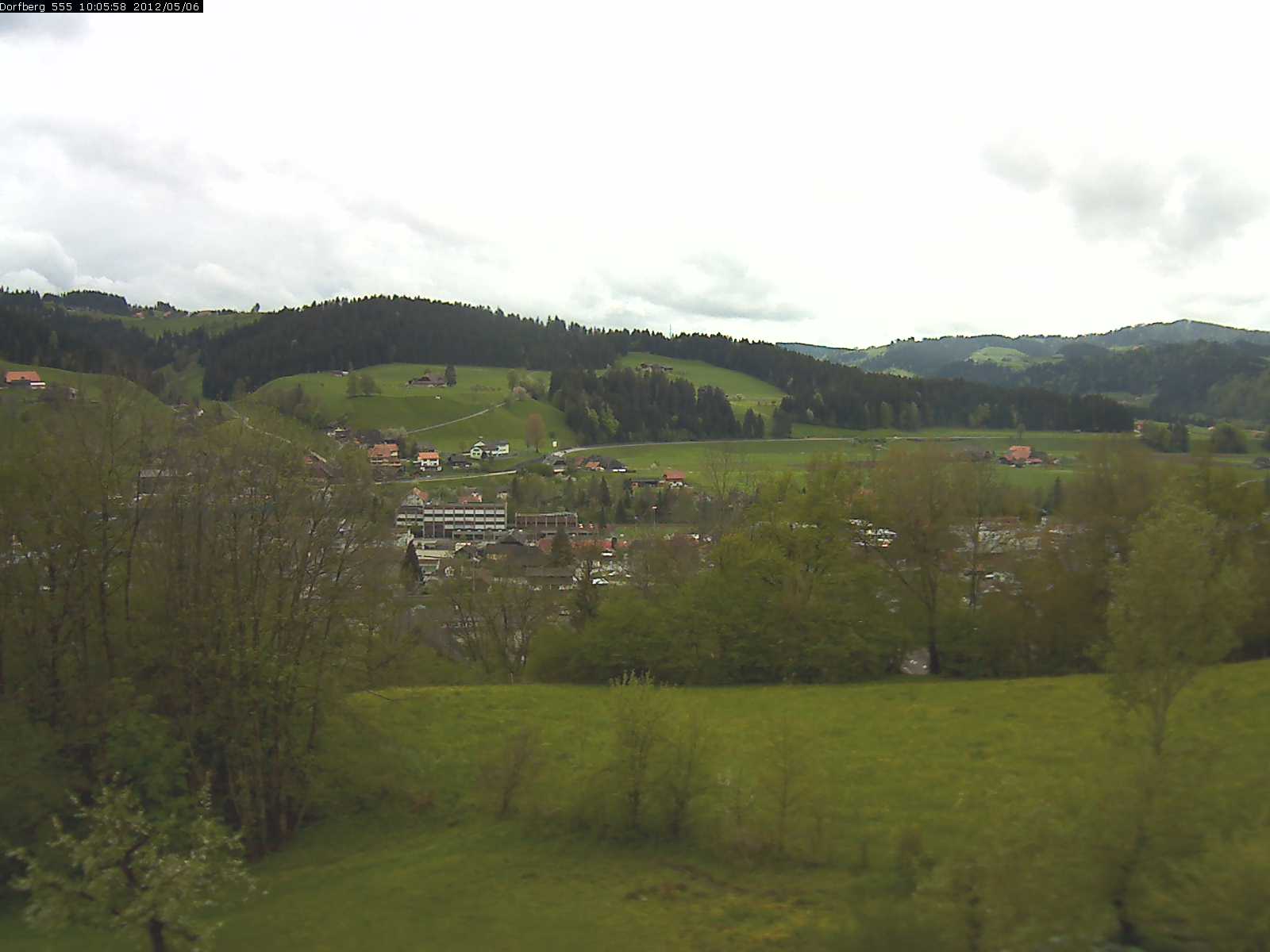 Webcam-Bild: Aussicht vom Dorfberg in Langnau 20120506-100600