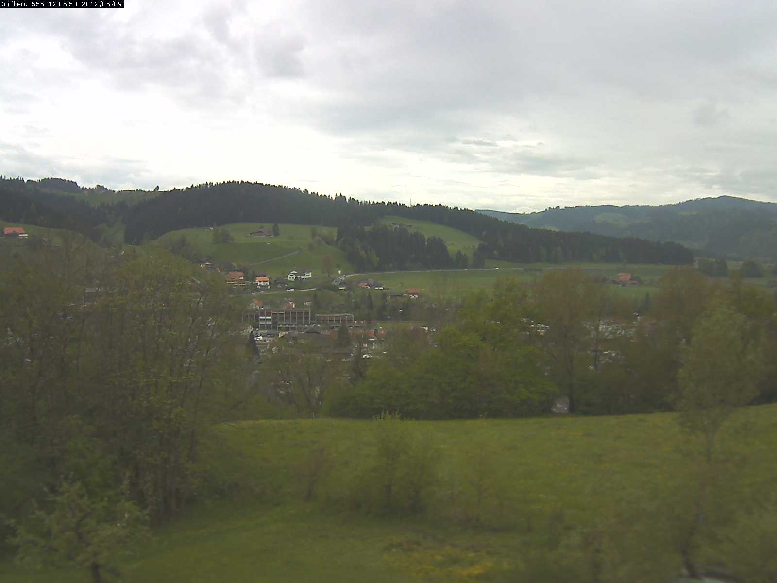 Webcam-Bild: Aussicht vom Dorfberg in Langnau 20120509-120600