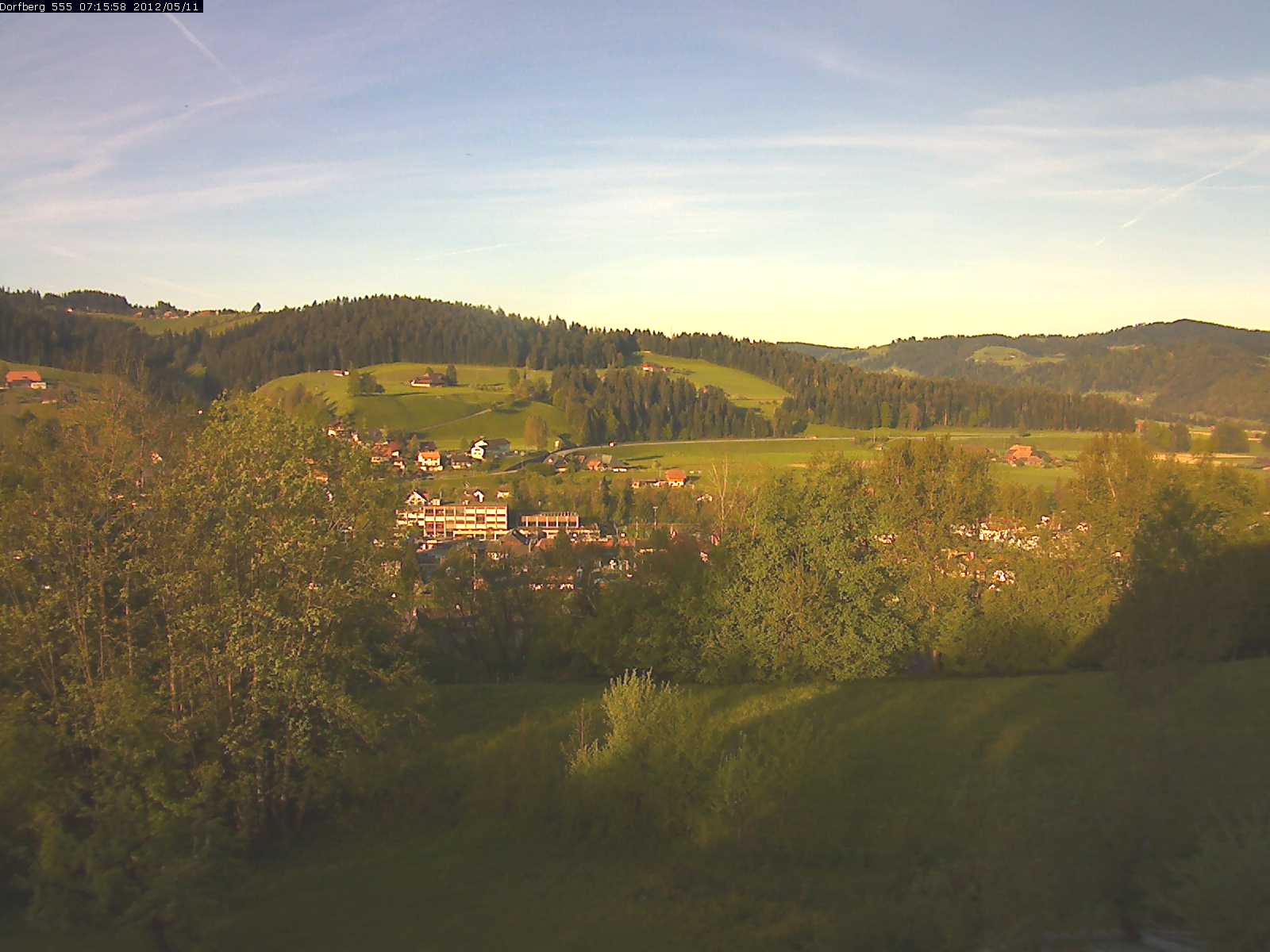 Webcam-Bild: Aussicht vom Dorfberg in Langnau 20120511-071600