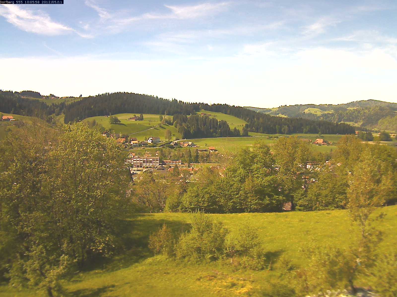Webcam-Bild: Aussicht vom Dorfberg in Langnau 20120511-100600