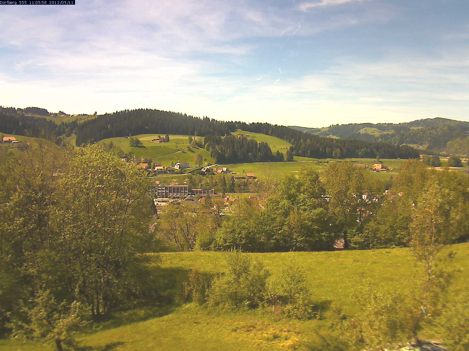 Webcam-Bild: Aussicht vom Dorfberg in Langnau 20120511-110600
