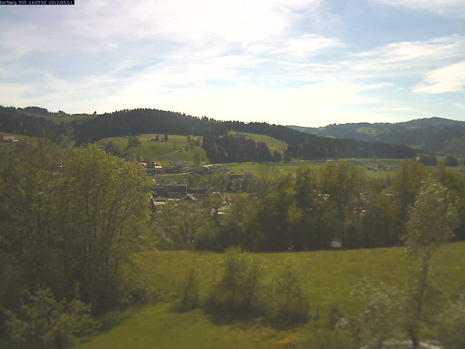 Webcam-Bild: Aussicht vom Dorfberg in Langnau 20120511-160600