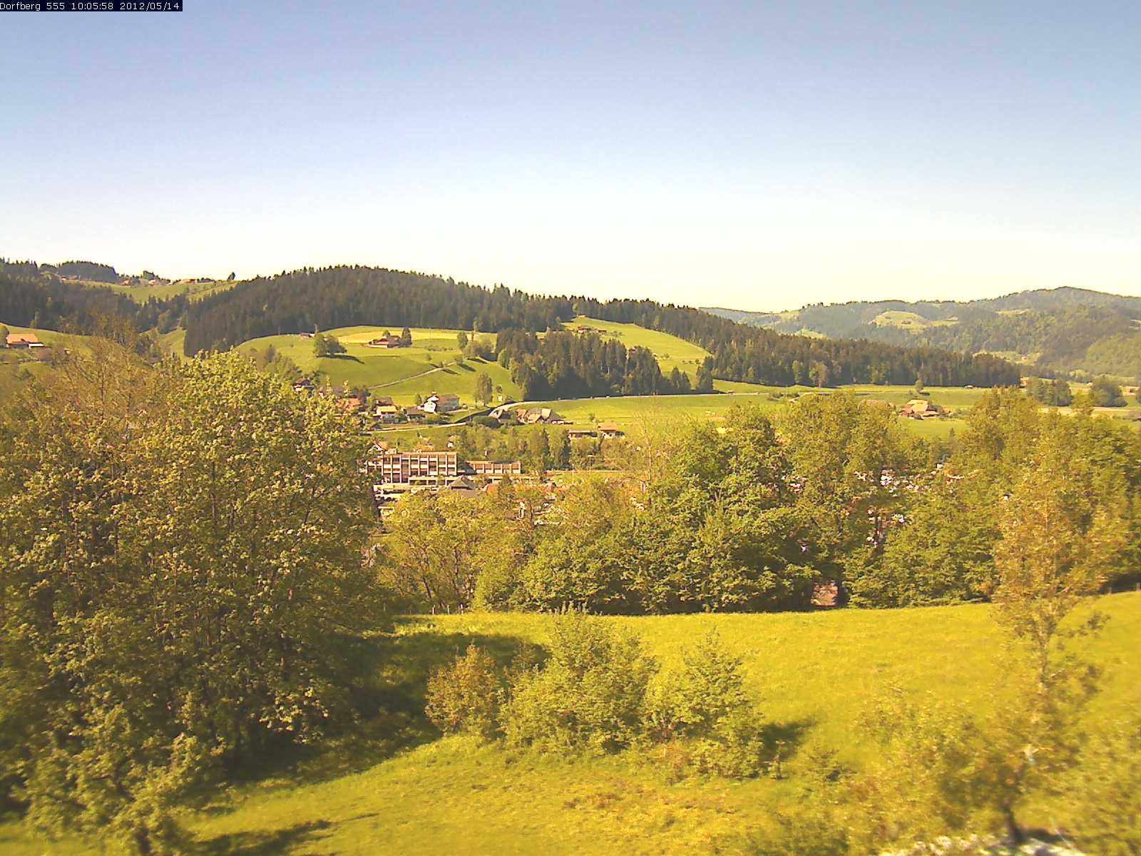 Webcam-Bild: Aussicht vom Dorfberg in Langnau 20120514-100600