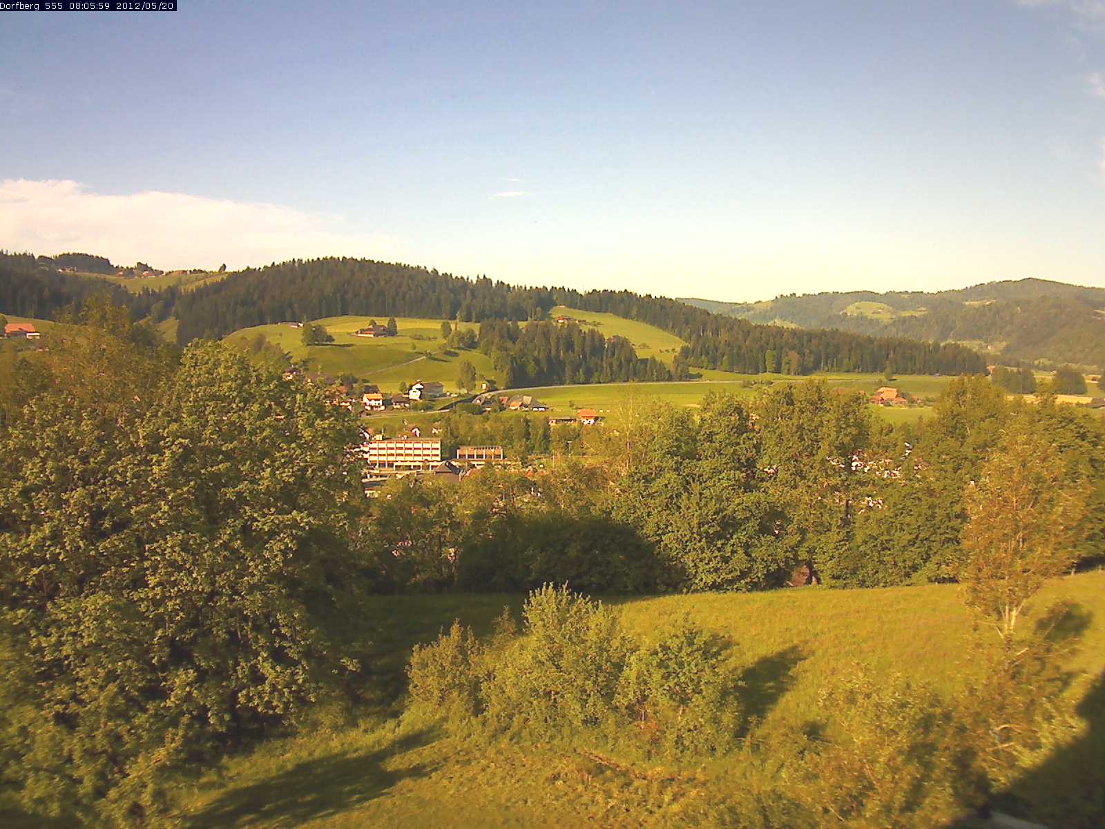 Webcam-Bild: Aussicht vom Dorfberg in Langnau 20120520-080600
