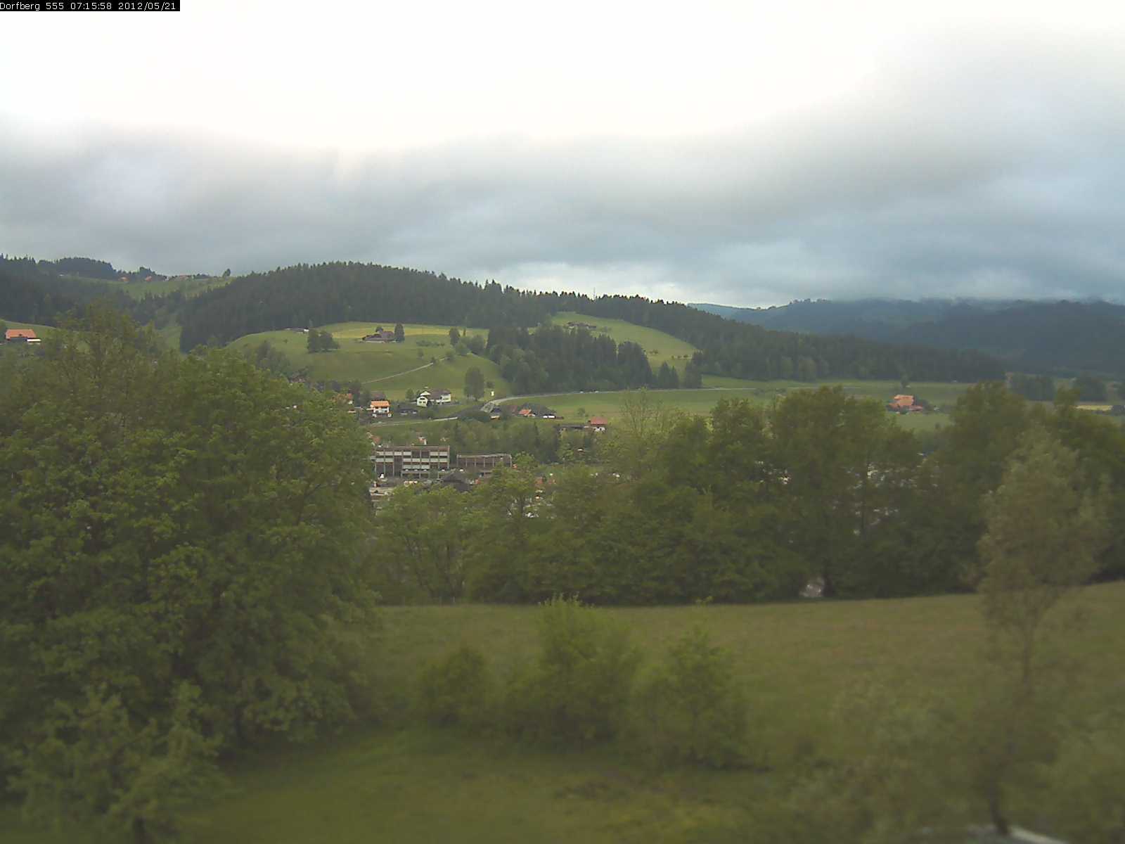 Webcam-Bild: Aussicht vom Dorfberg in Langnau 20120521-071600