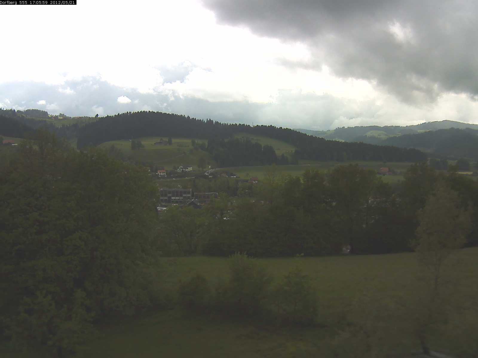 Webcam-Bild: Aussicht vom Dorfberg in Langnau 20120521-170600