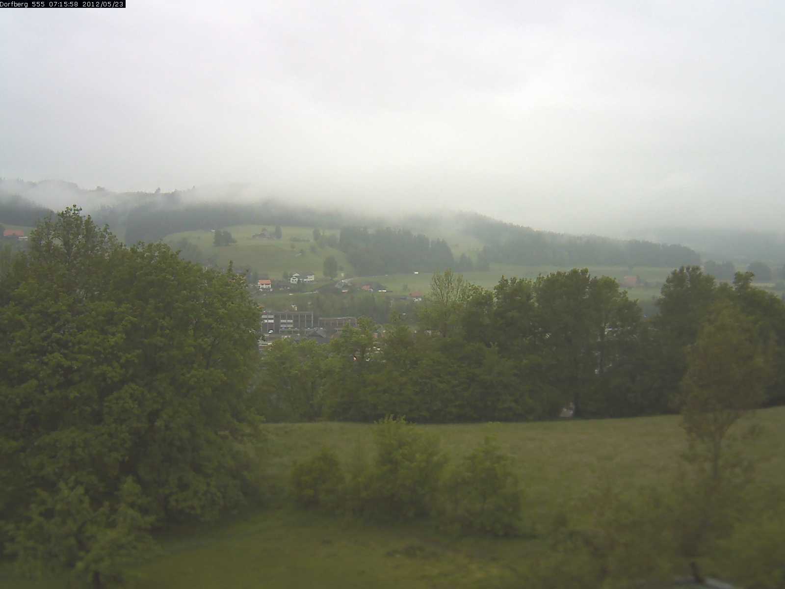 Webcam-Bild: Aussicht vom Dorfberg in Langnau 20120523-071600