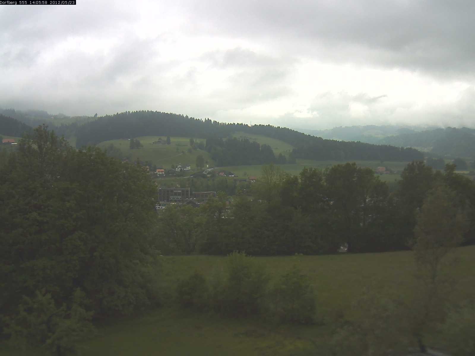 Webcam-Bild: Aussicht vom Dorfberg in Langnau 20120523-140600
