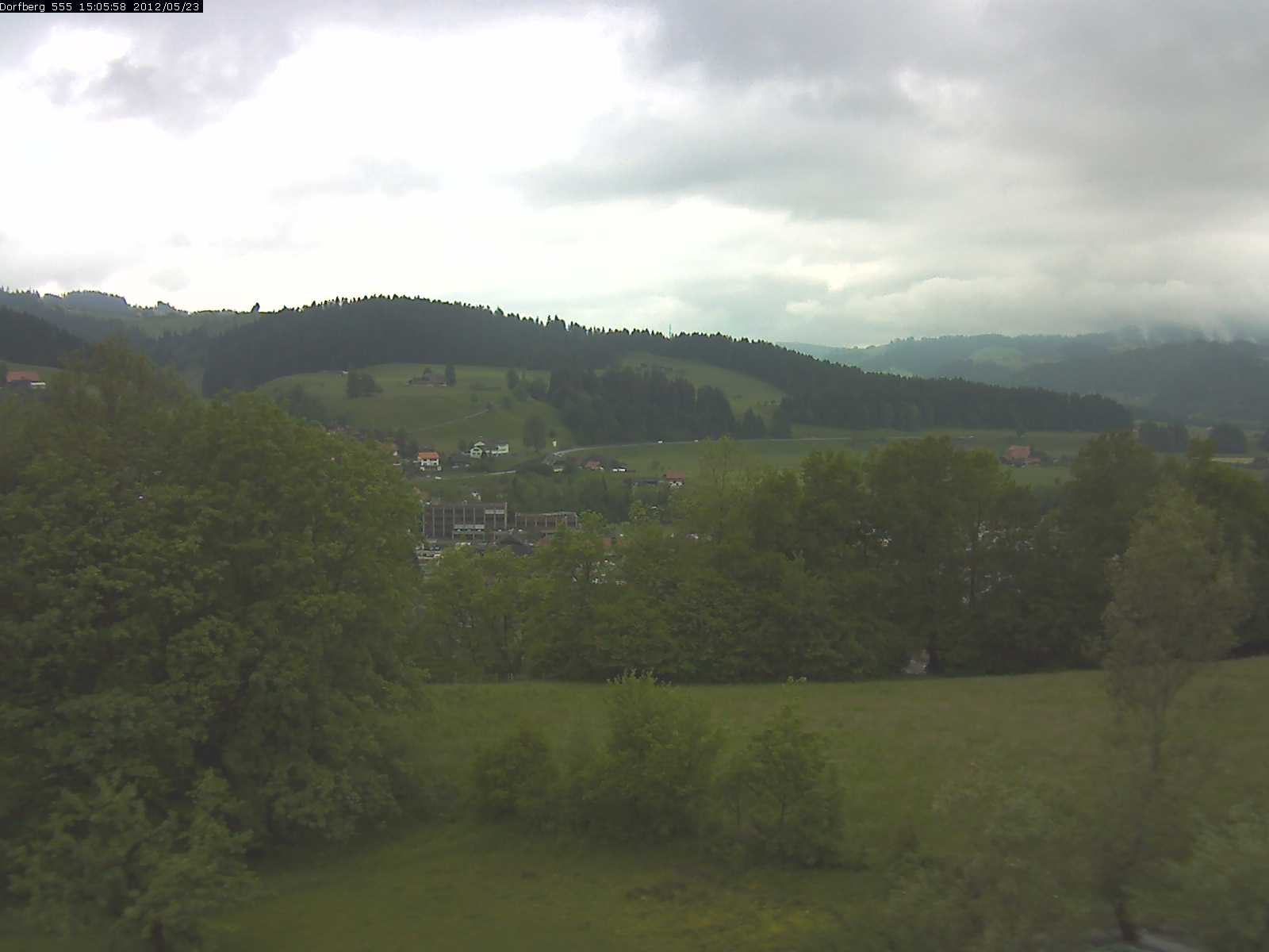 Webcam-Bild: Aussicht vom Dorfberg in Langnau 20120523-150600