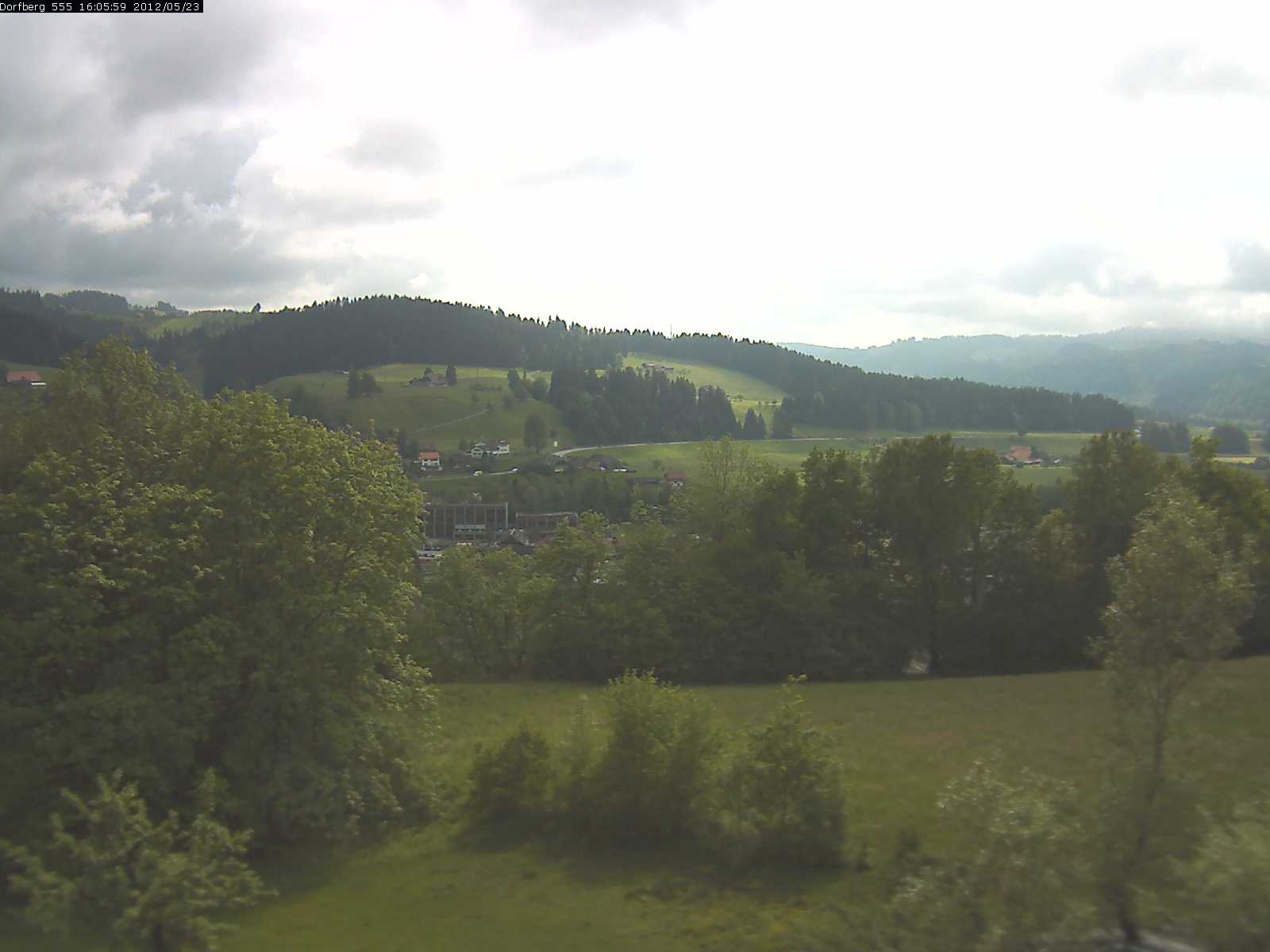 Webcam-Bild: Aussicht vom Dorfberg in Langnau 20120523-160600