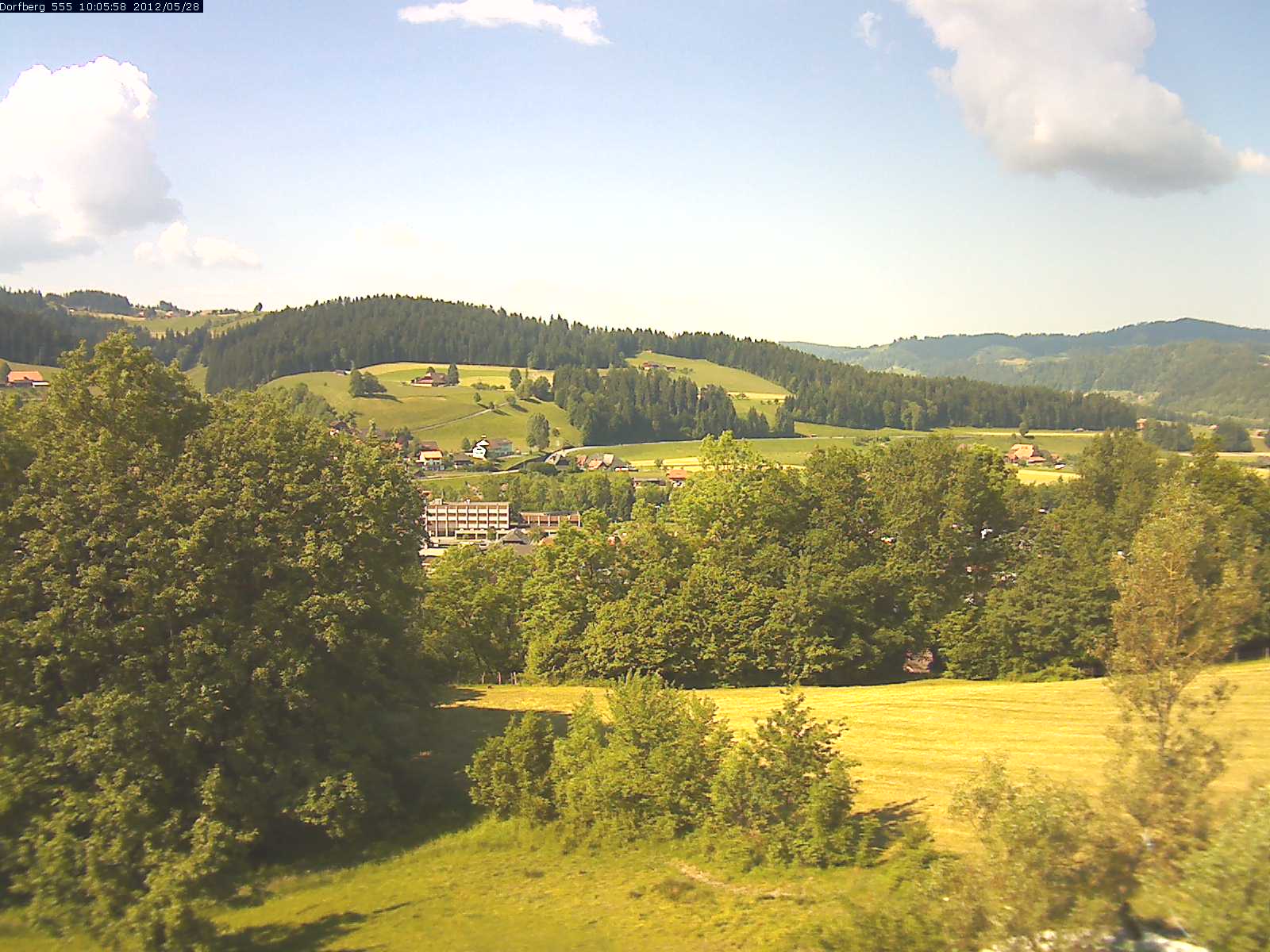 Webcam-Bild: Aussicht vom Dorfberg in Langnau 20120528-100600