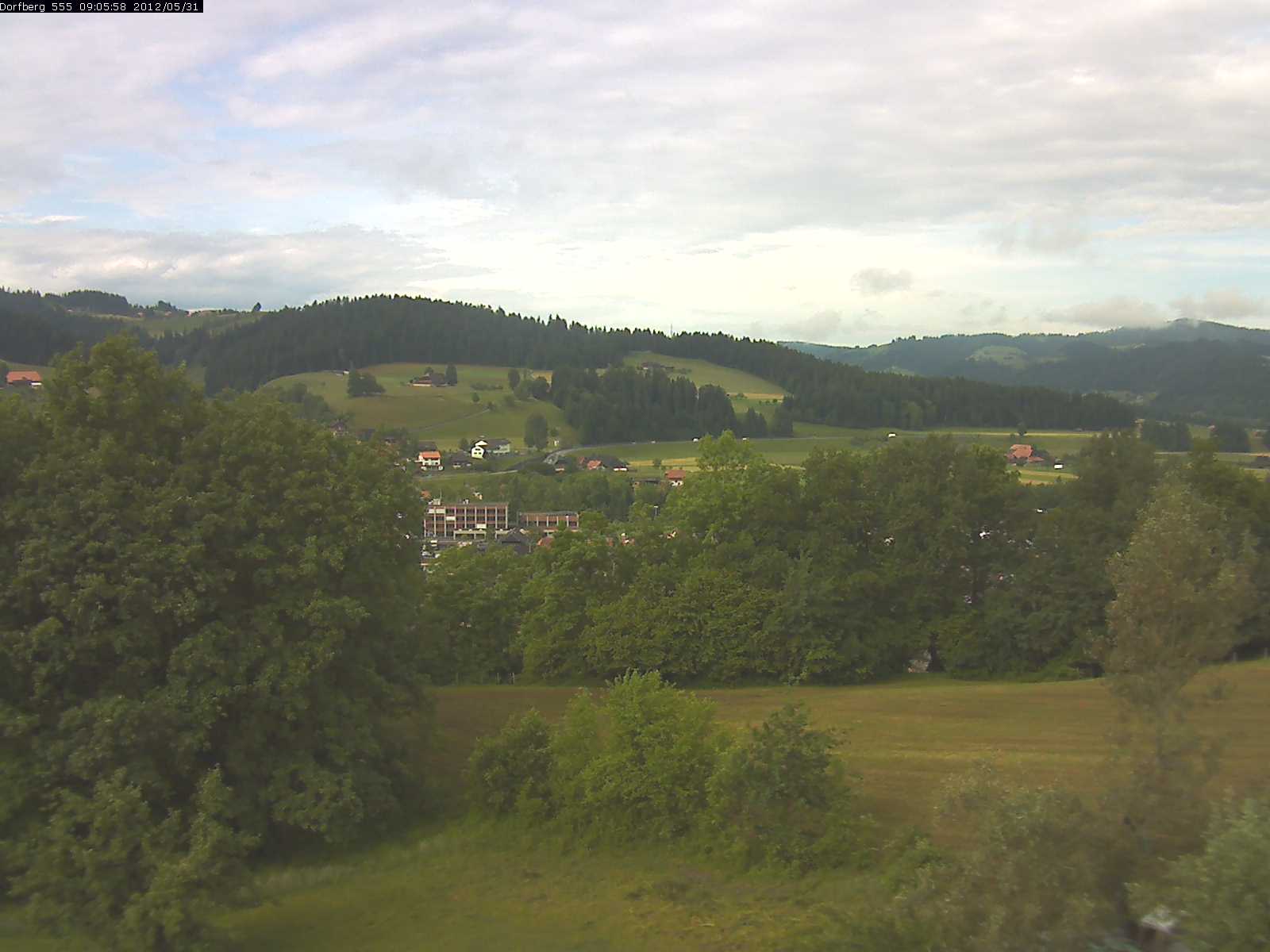 Webcam-Bild: Aussicht vom Dorfberg in Langnau 20120531-090600