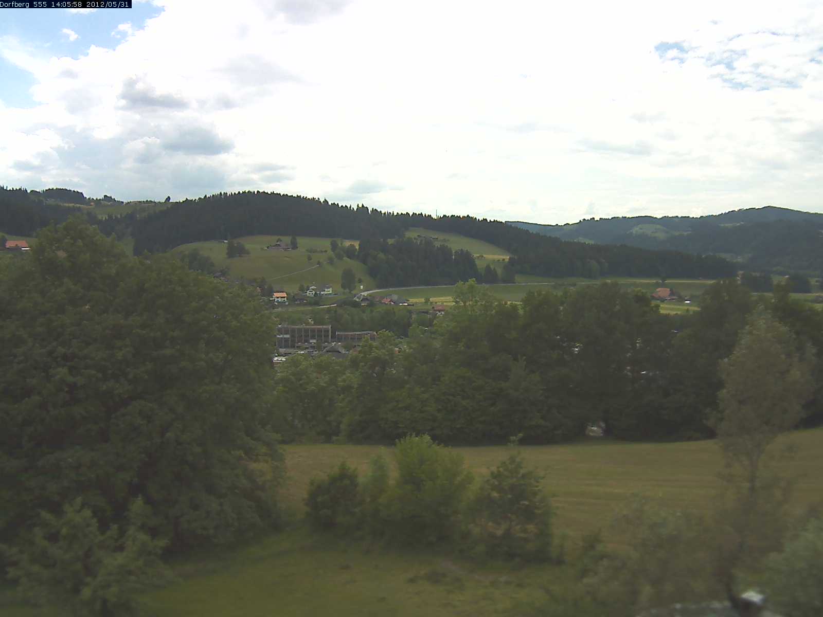 Webcam-Bild: Aussicht vom Dorfberg in Langnau 20120531-140600