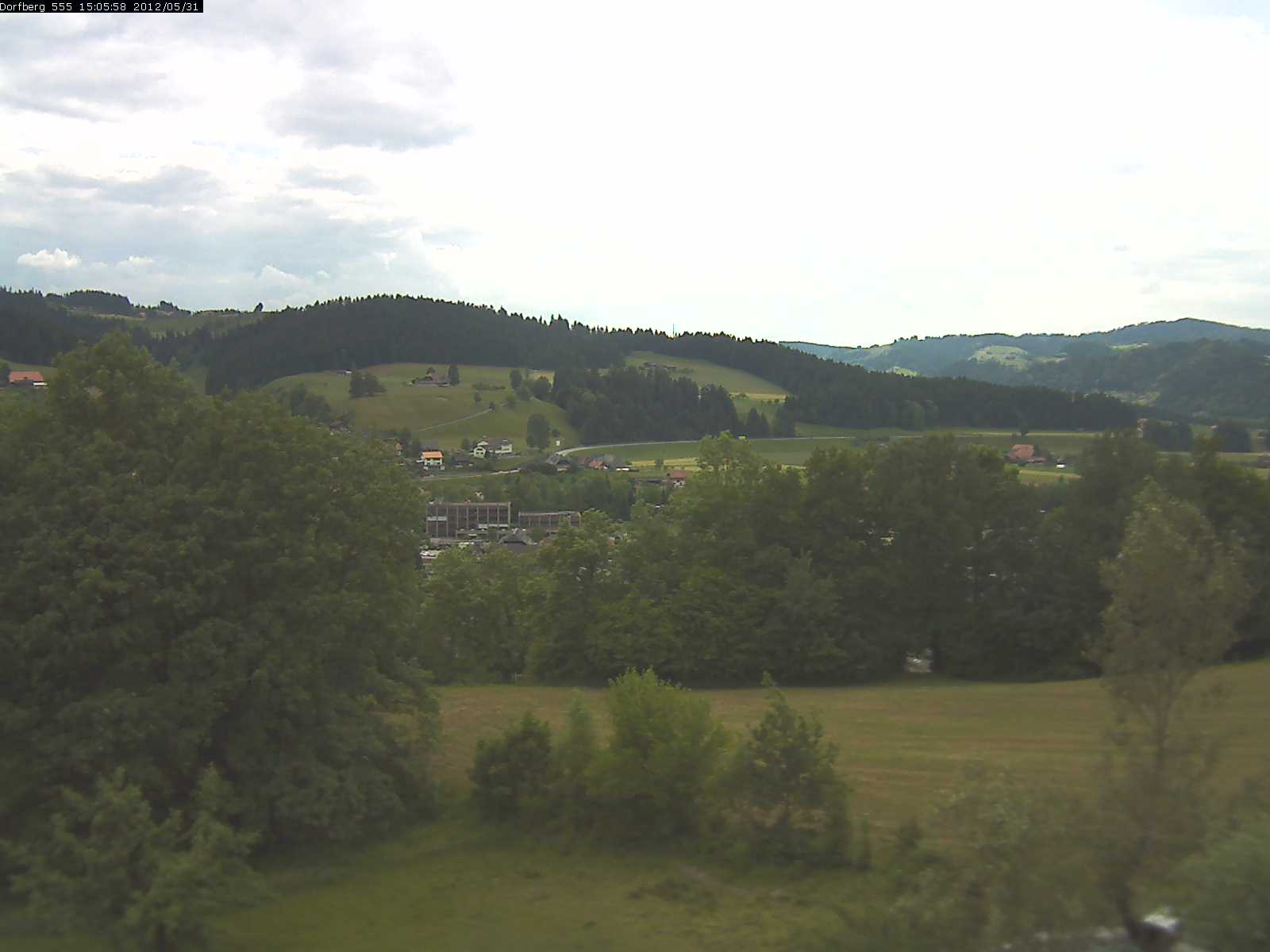 Webcam-Bild: Aussicht vom Dorfberg in Langnau 20120531-150600