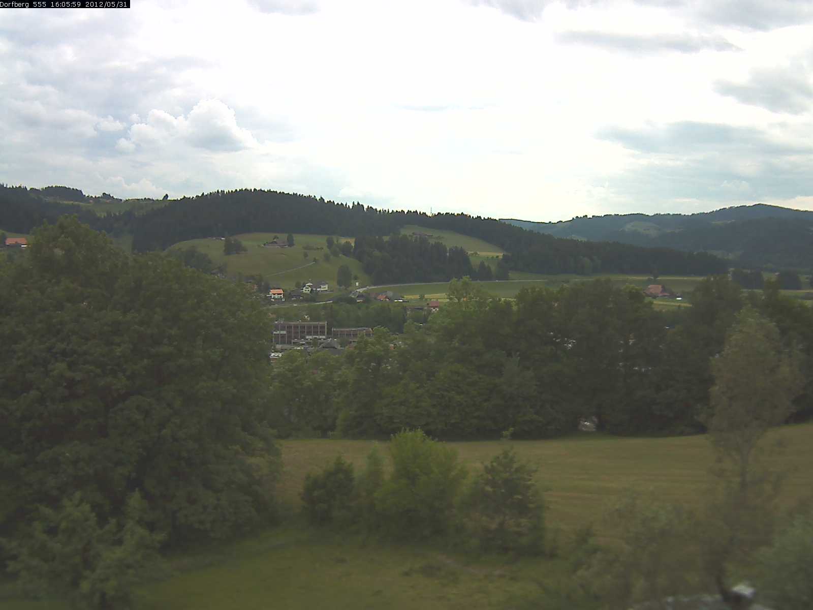 Webcam-Bild: Aussicht vom Dorfberg in Langnau 20120531-160600