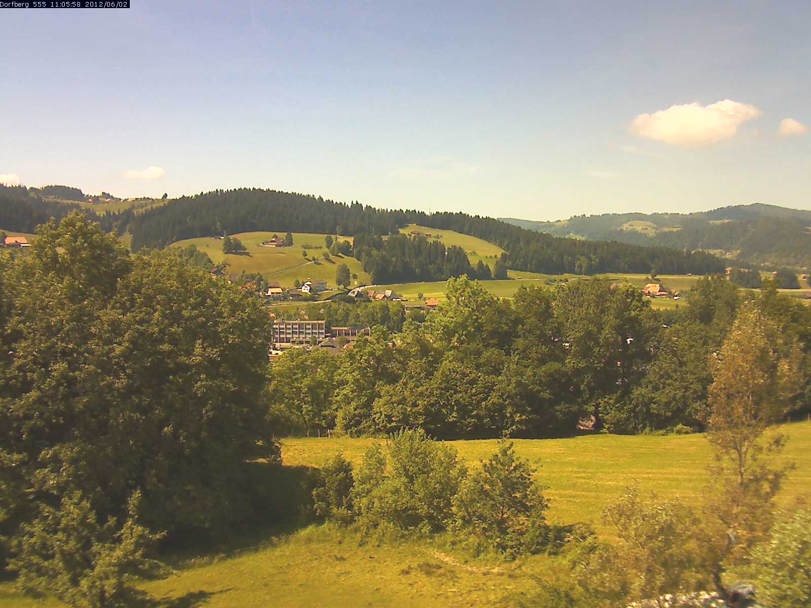 Webcam-Bild: Aussicht vom Dorfberg in Langnau 20120602-110600