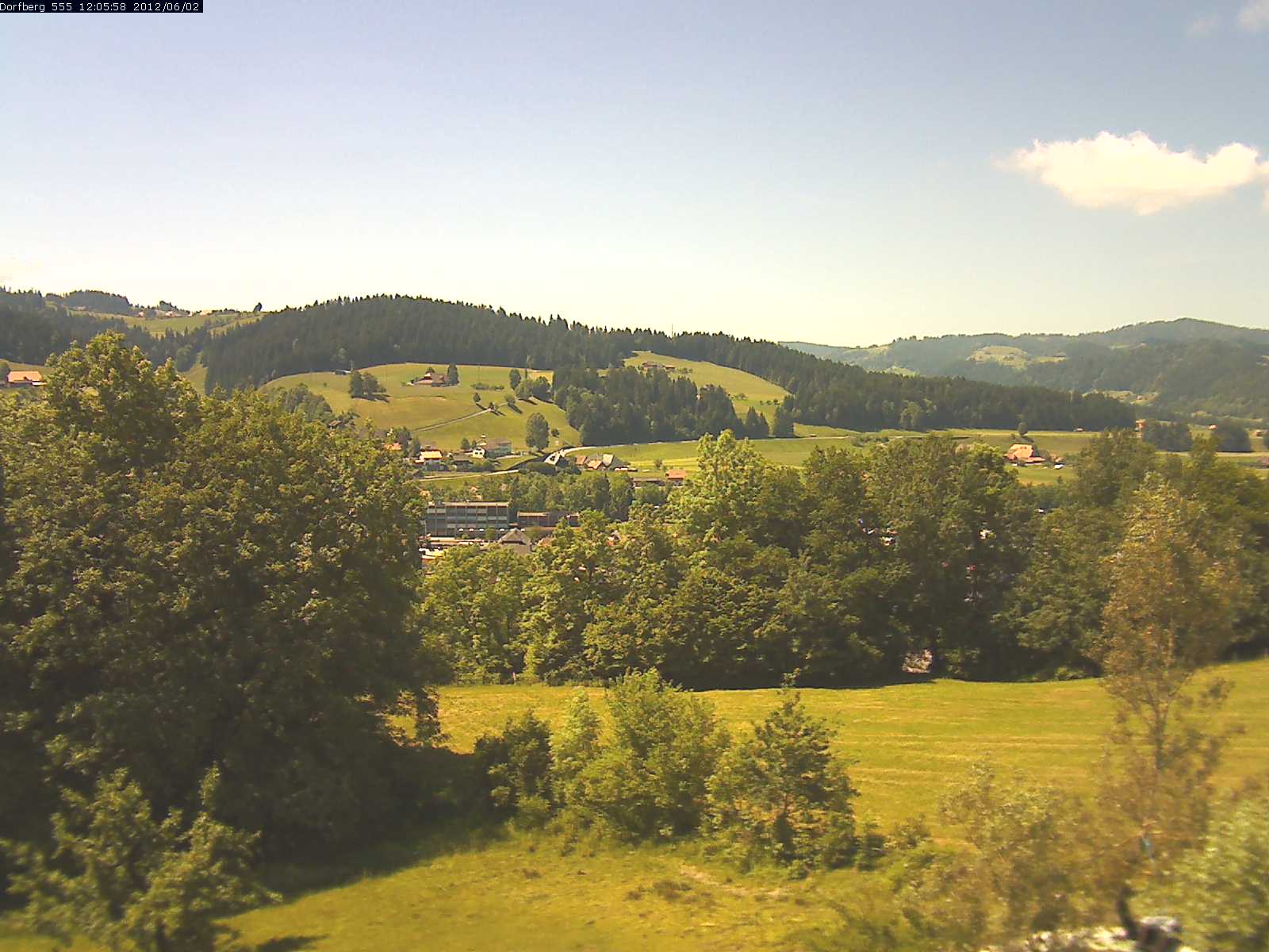 Webcam-Bild: Aussicht vom Dorfberg in Langnau 20120602-120600
