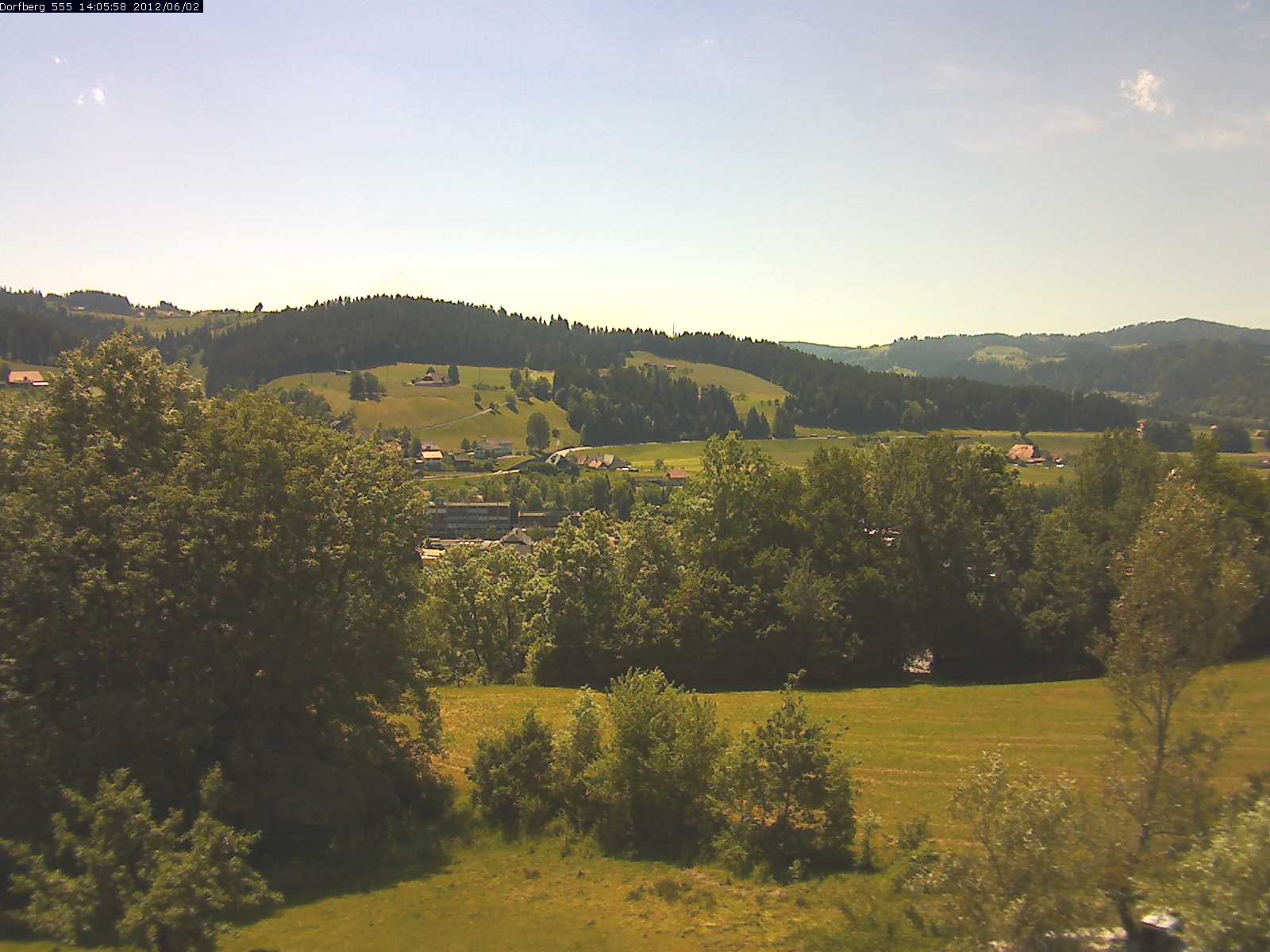 Webcam-Bild: Aussicht vom Dorfberg in Langnau 20120602-140600
