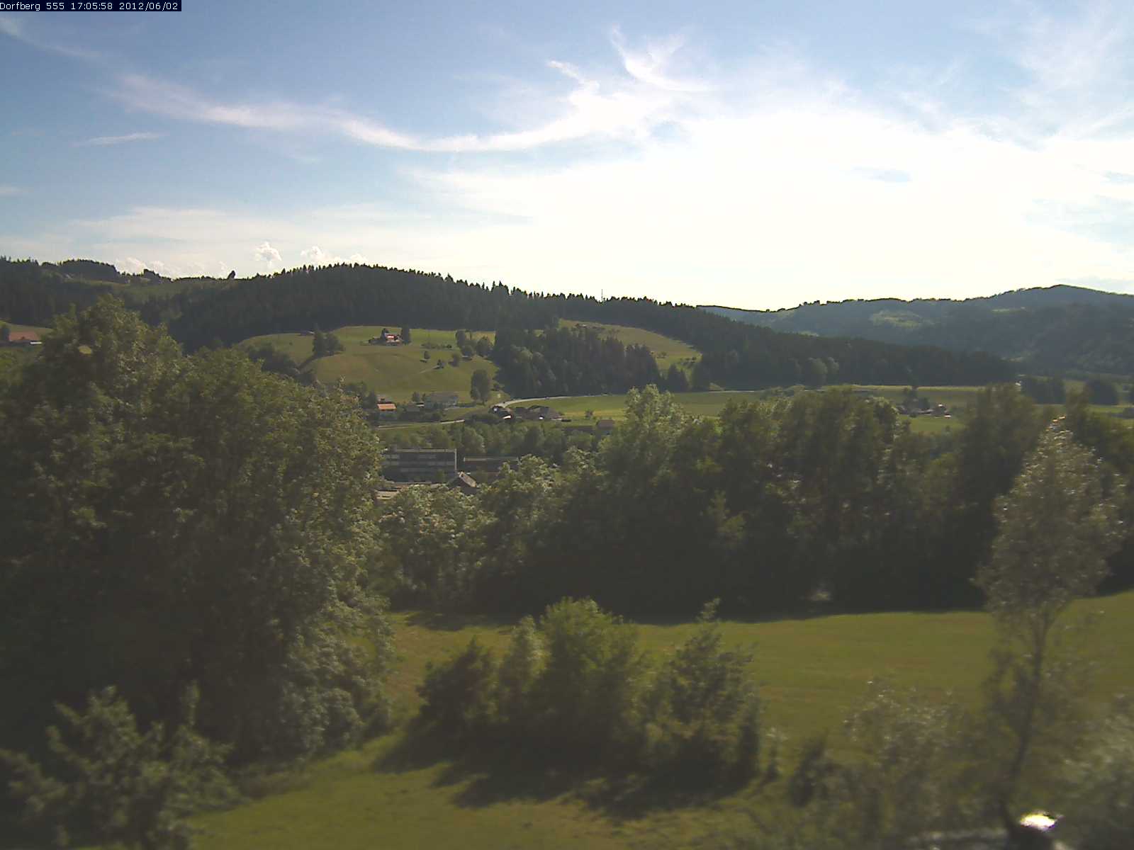 Webcam-Bild: Aussicht vom Dorfberg in Langnau 20120602-170600