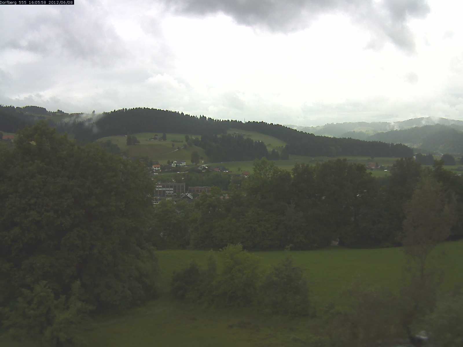 Webcam-Bild: Aussicht vom Dorfberg in Langnau 20120608-160600