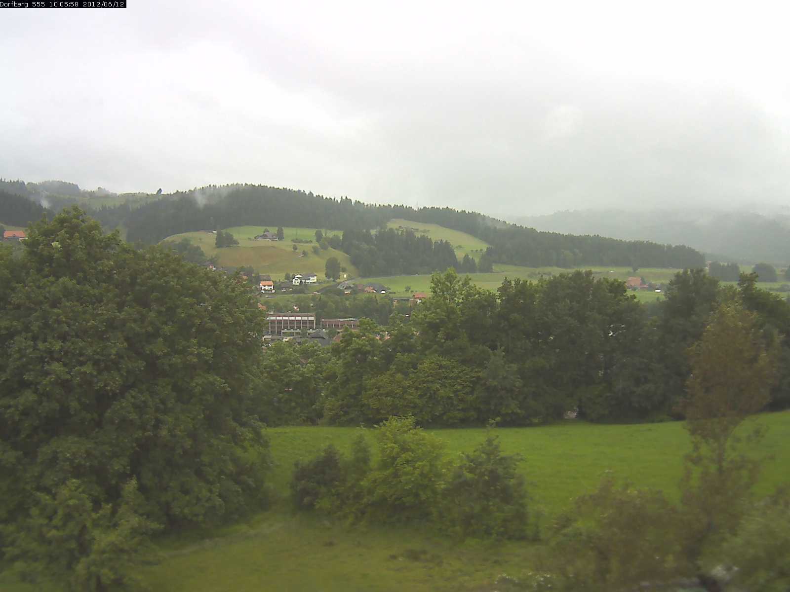 Webcam-Bild: Aussicht vom Dorfberg in Langnau 20120612-100600