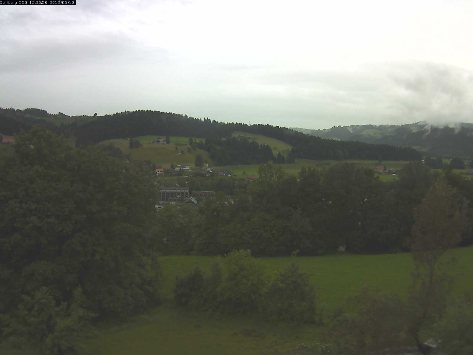 Webcam-Bild: Aussicht vom Dorfberg in Langnau 20120612-120600