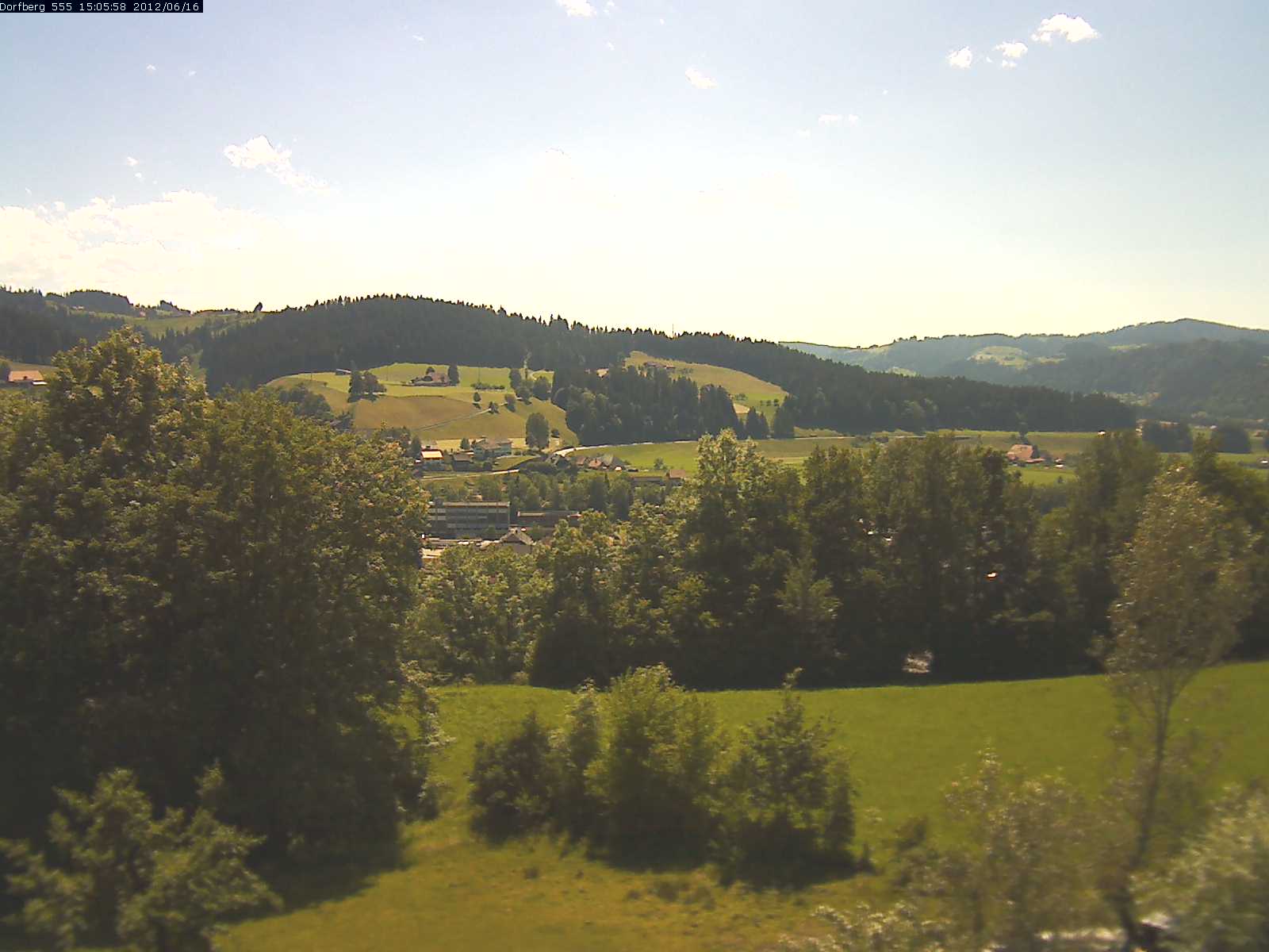 Webcam-Bild: Aussicht vom Dorfberg in Langnau 20120616-150600