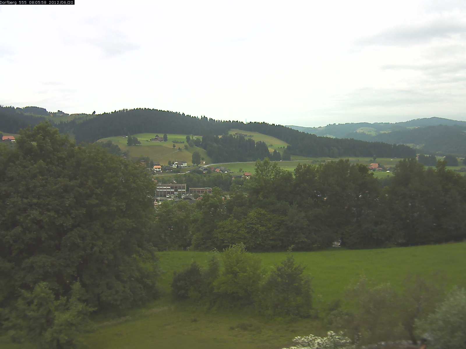 Webcam-Bild: Aussicht vom Dorfberg in Langnau 20120620-080600