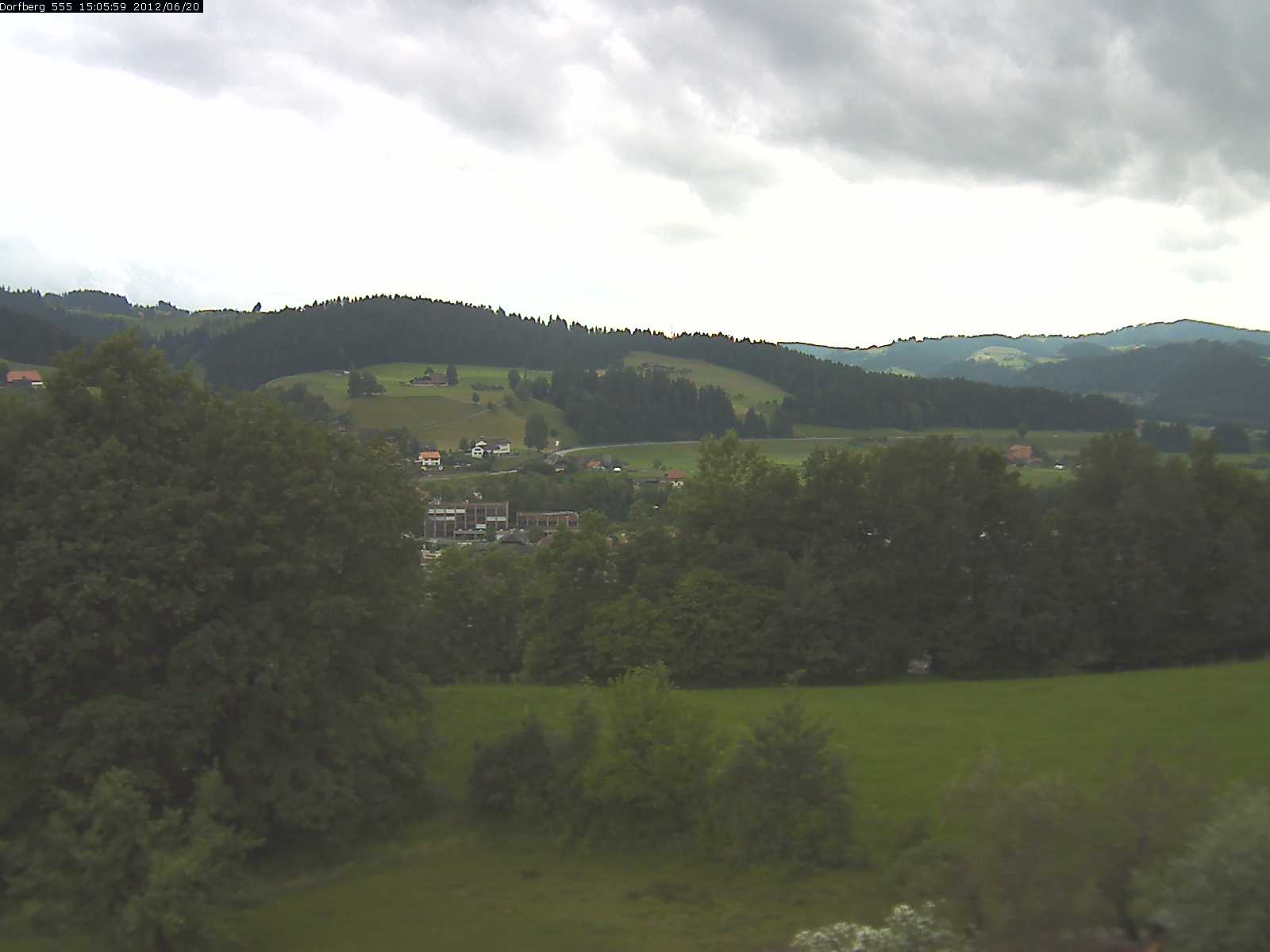 Webcam-Bild: Aussicht vom Dorfberg in Langnau 20120620-150600