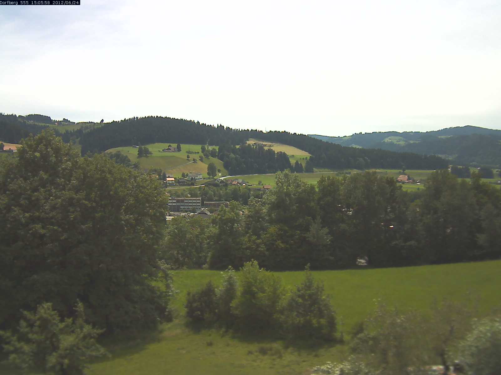 Webcam-Bild: Aussicht vom Dorfberg in Langnau 20120624-150600