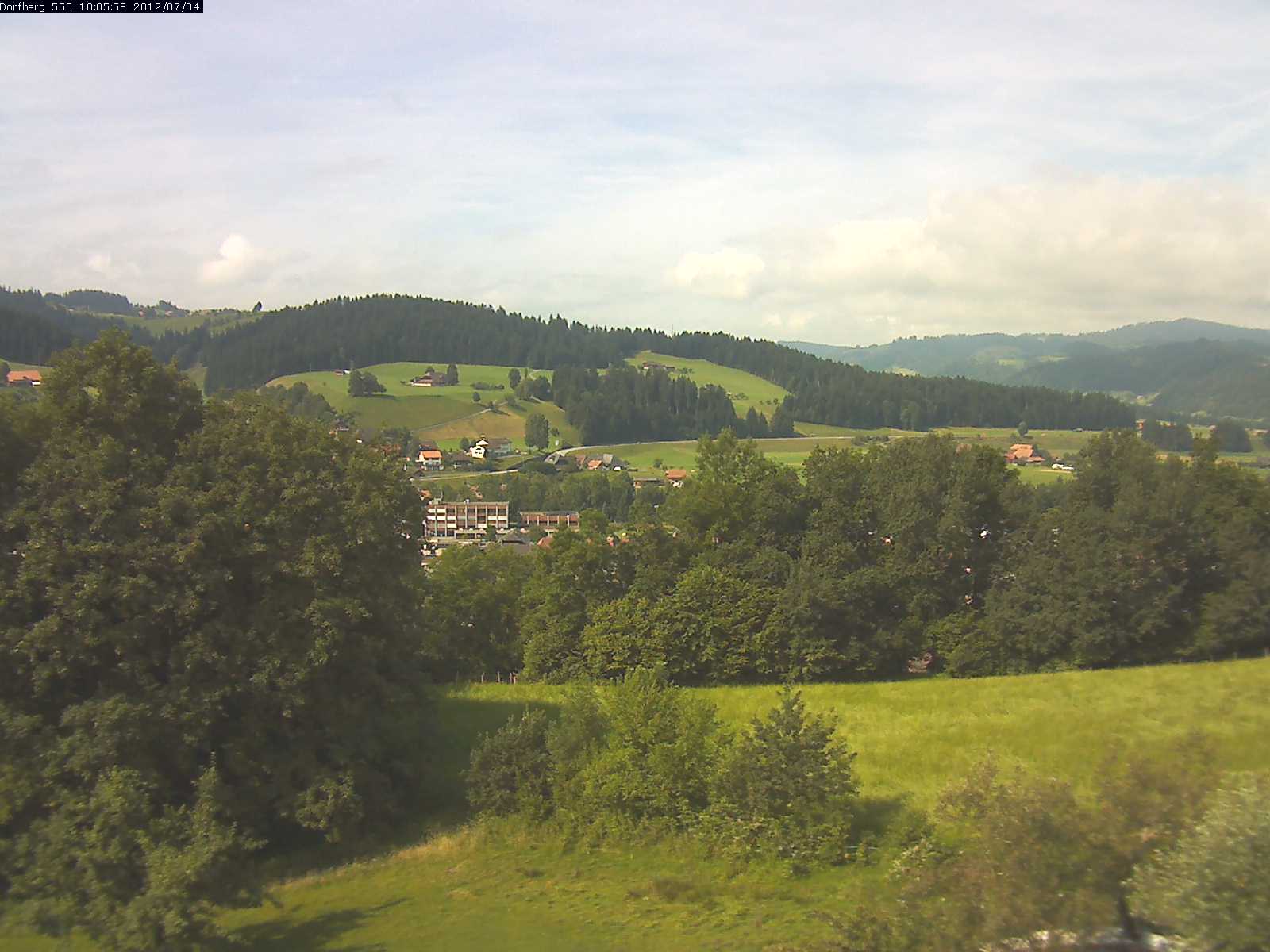 Webcam-Bild: Aussicht vom Dorfberg in Langnau 20120704-100600