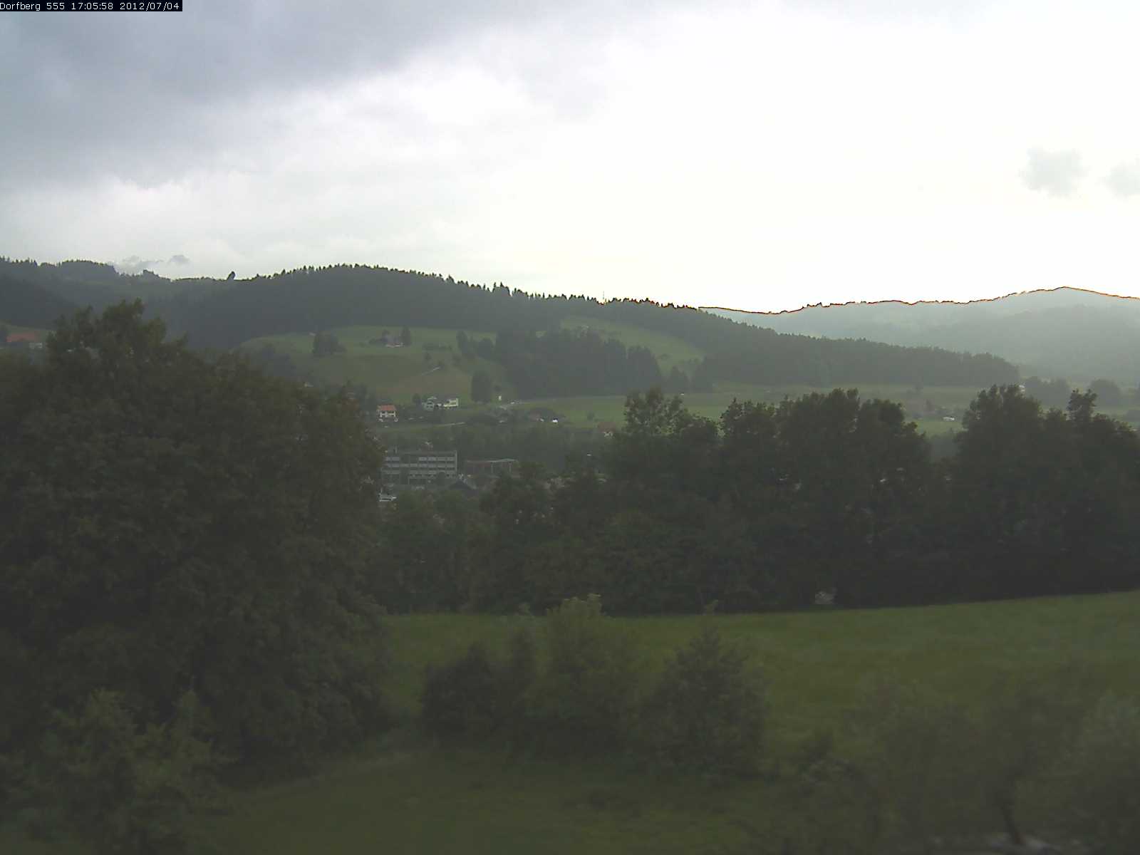 Webcam-Bild: Aussicht vom Dorfberg in Langnau 20120704-170600