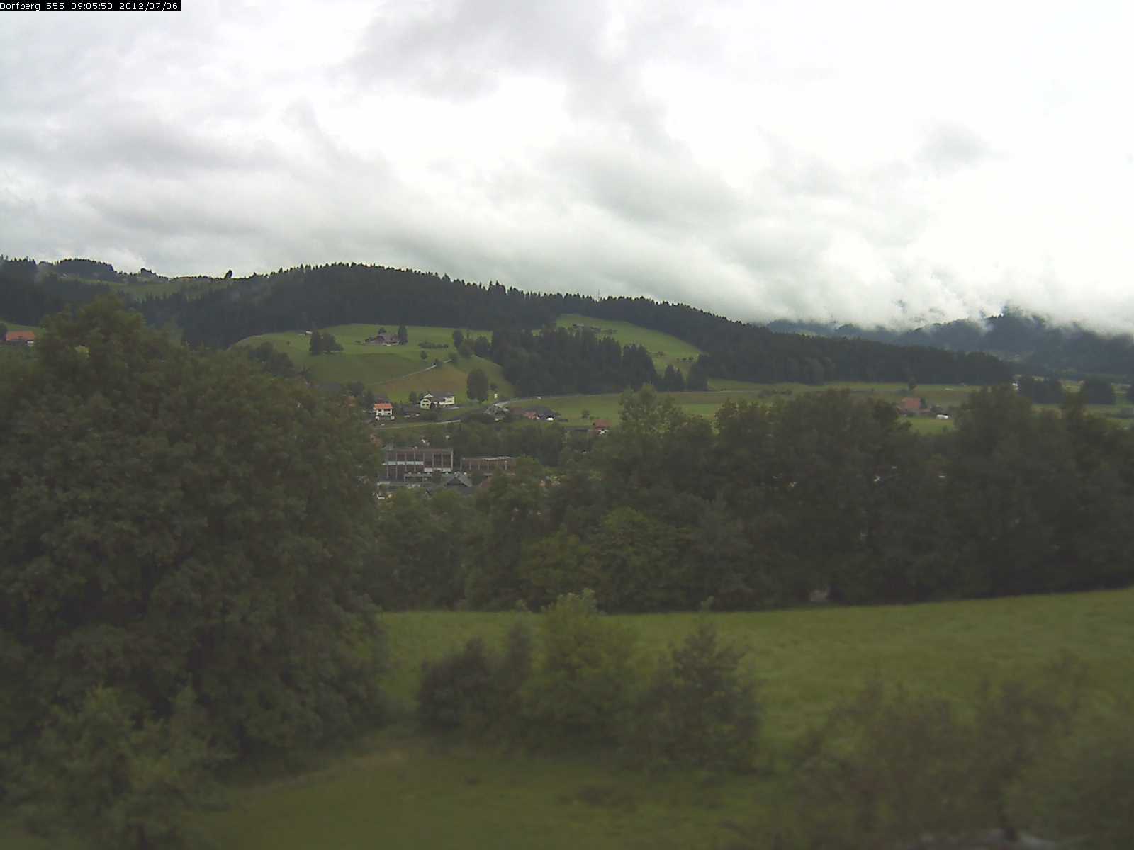 Webcam-Bild: Aussicht vom Dorfberg in Langnau 20120706-090600