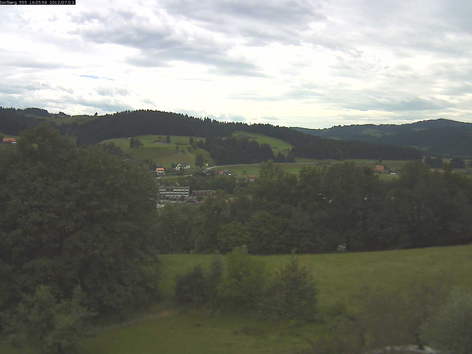 Webcam-Bild: Aussicht vom Dorfberg in Langnau 20120713-160600