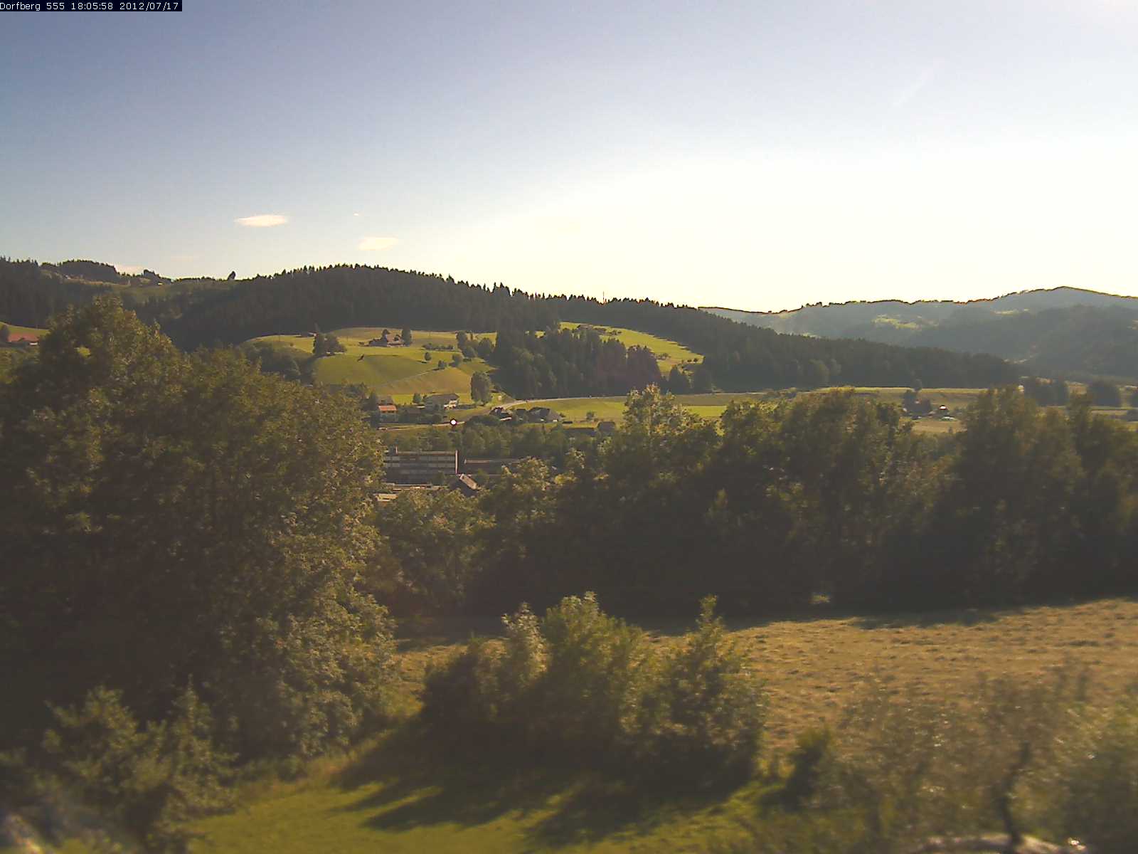 Webcam-Bild: Aussicht vom Dorfberg in Langnau 20120717-180600