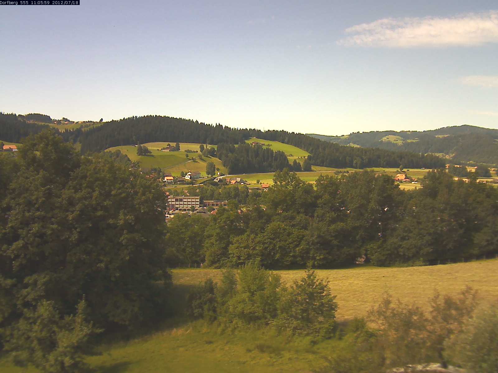 Webcam-Bild: Aussicht vom Dorfberg in Langnau 20120718-110600